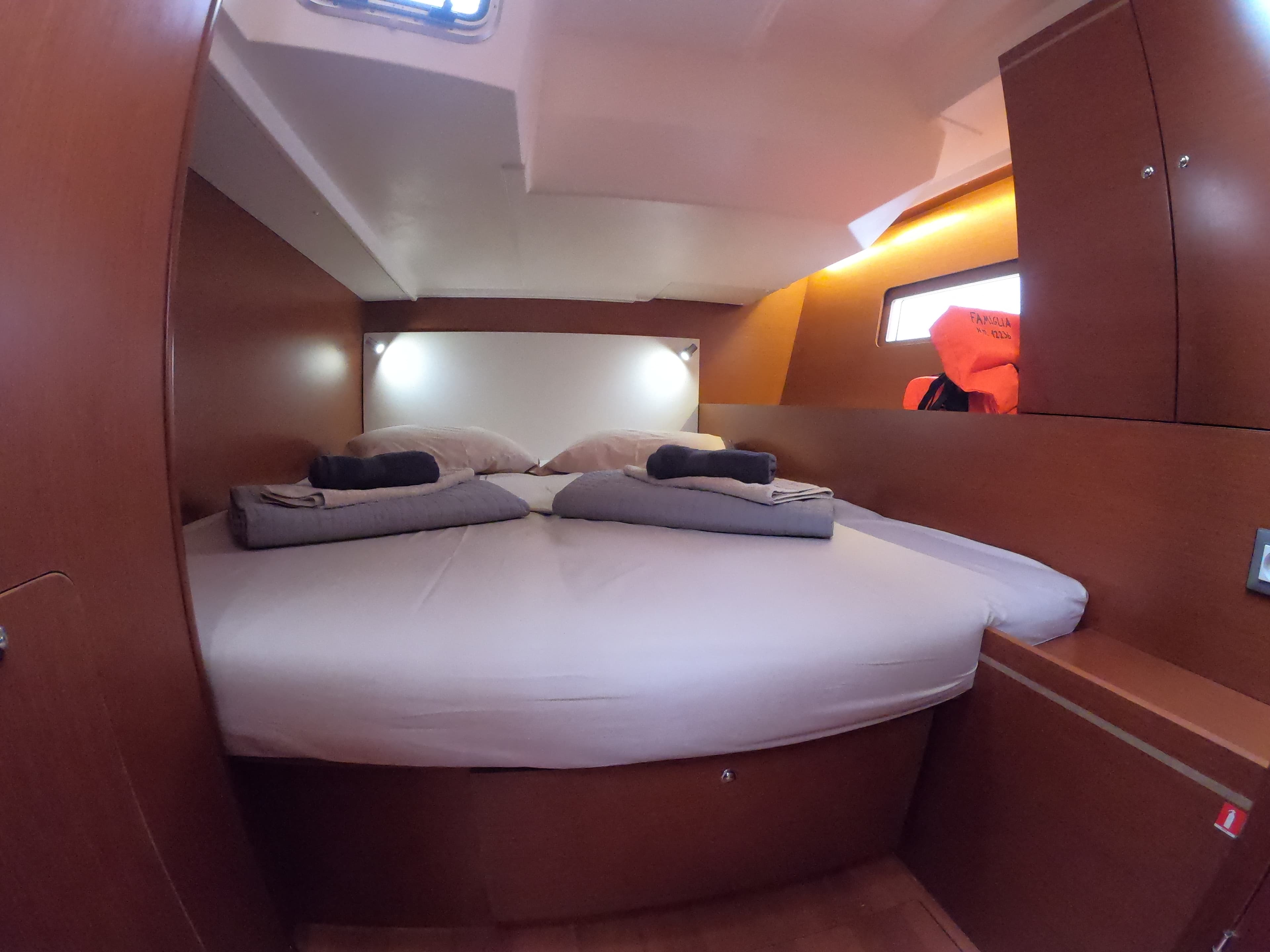 Oceanis 51.1 - photo 15