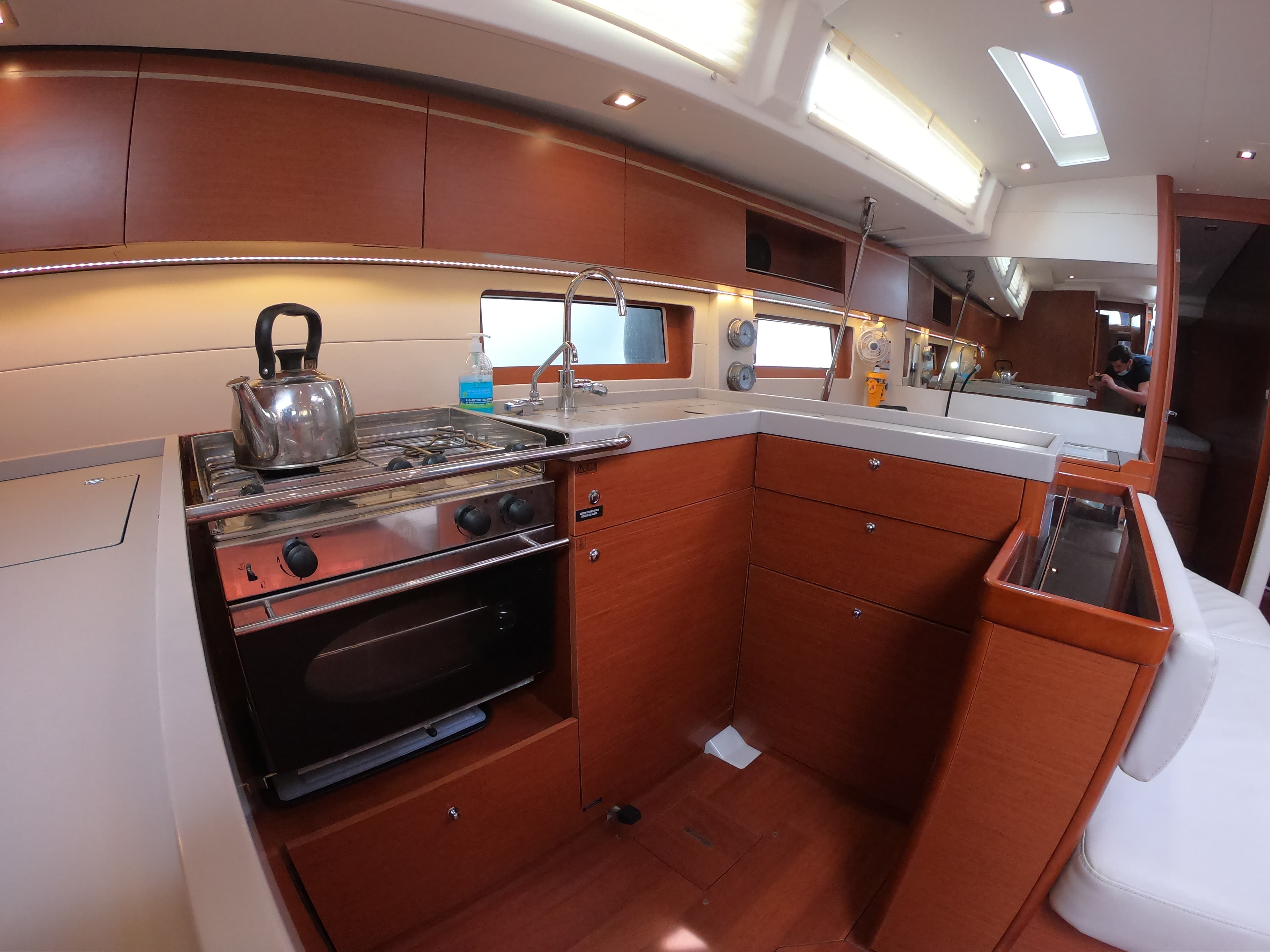 Oceanis 51.1 - photo 8