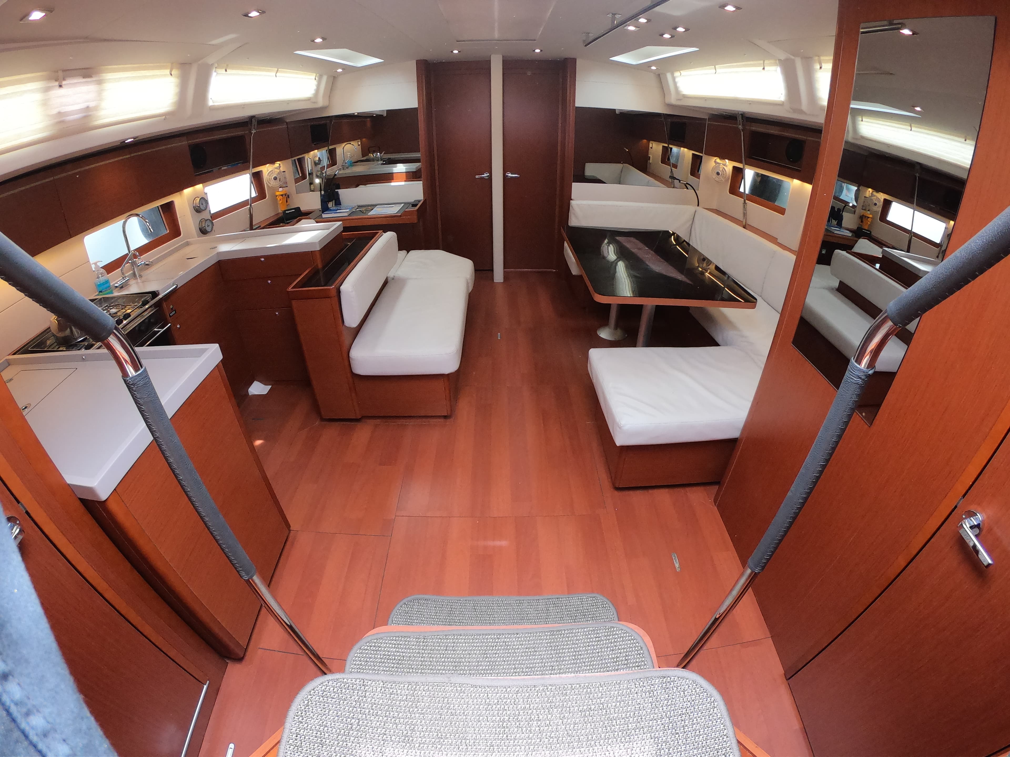 Oceanis 51.1 - photo 20