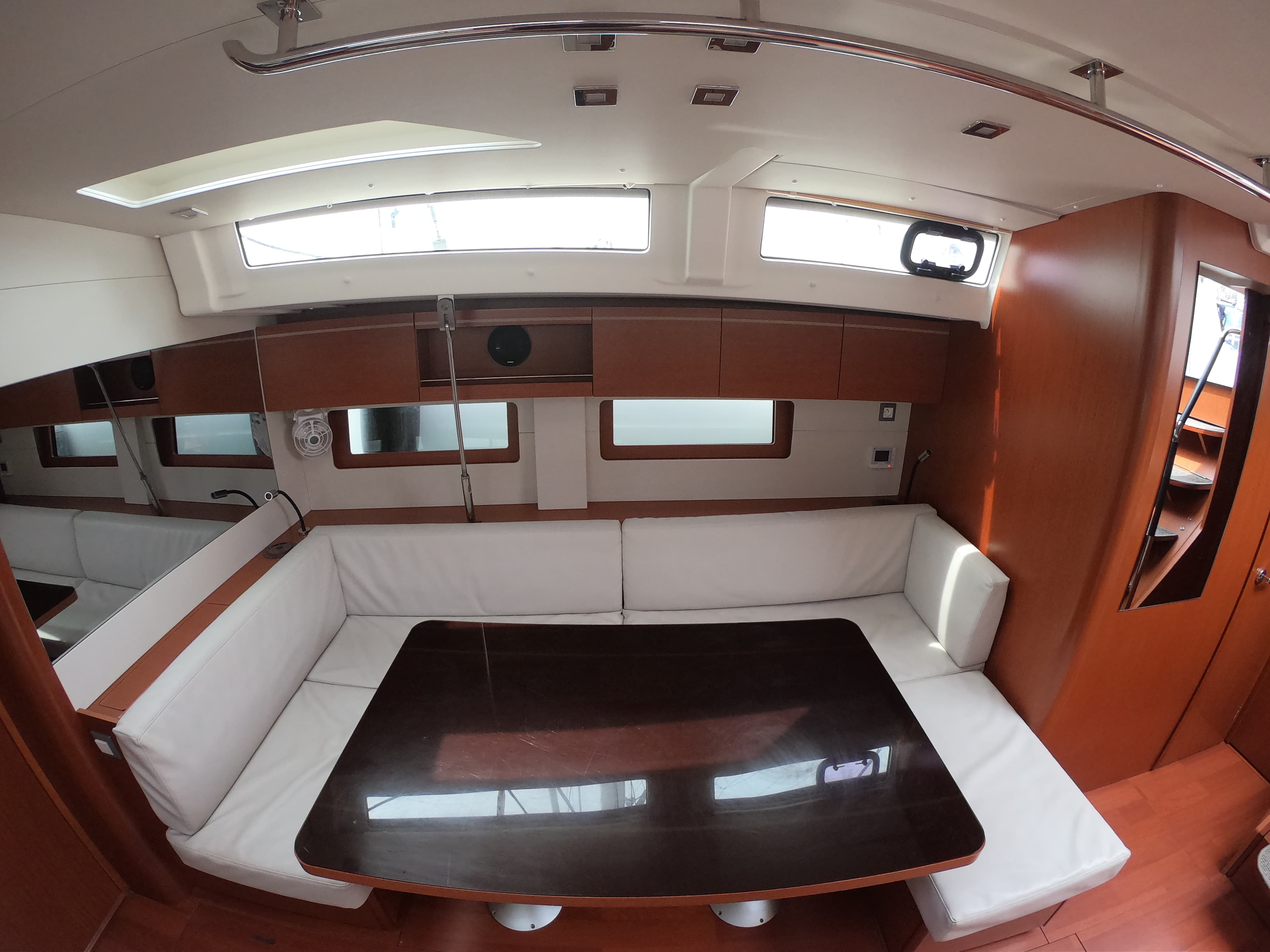 Oceanis 51.1 - photo 14