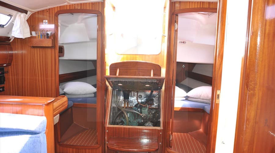 Bavaria 38 - photo 14