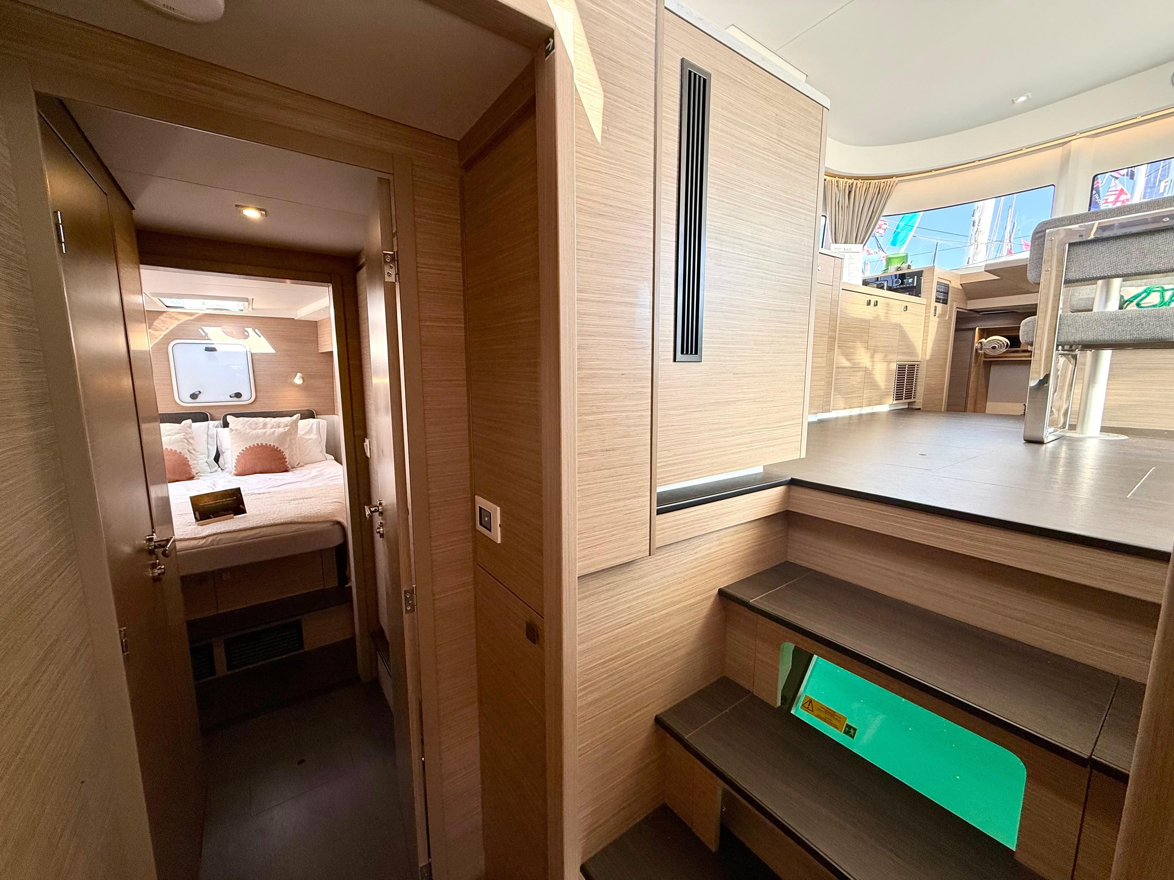 Lagoon 43 - photo 24