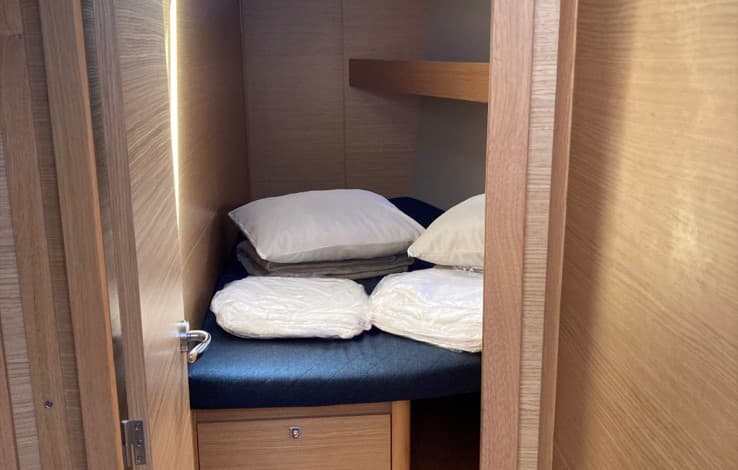 Dufour 460 Grand Large - photo 9