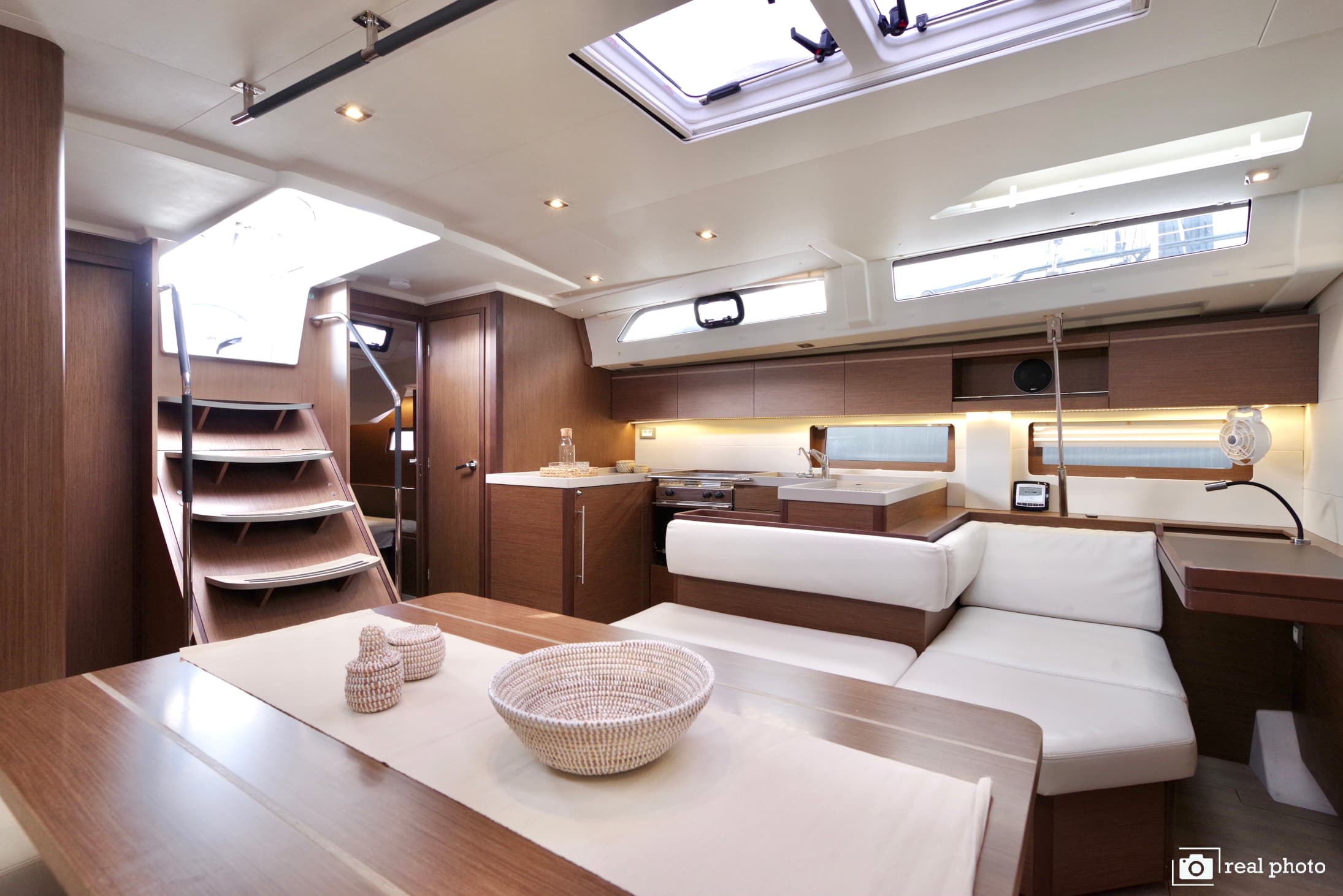 Oceanis 51.1 - photo 9