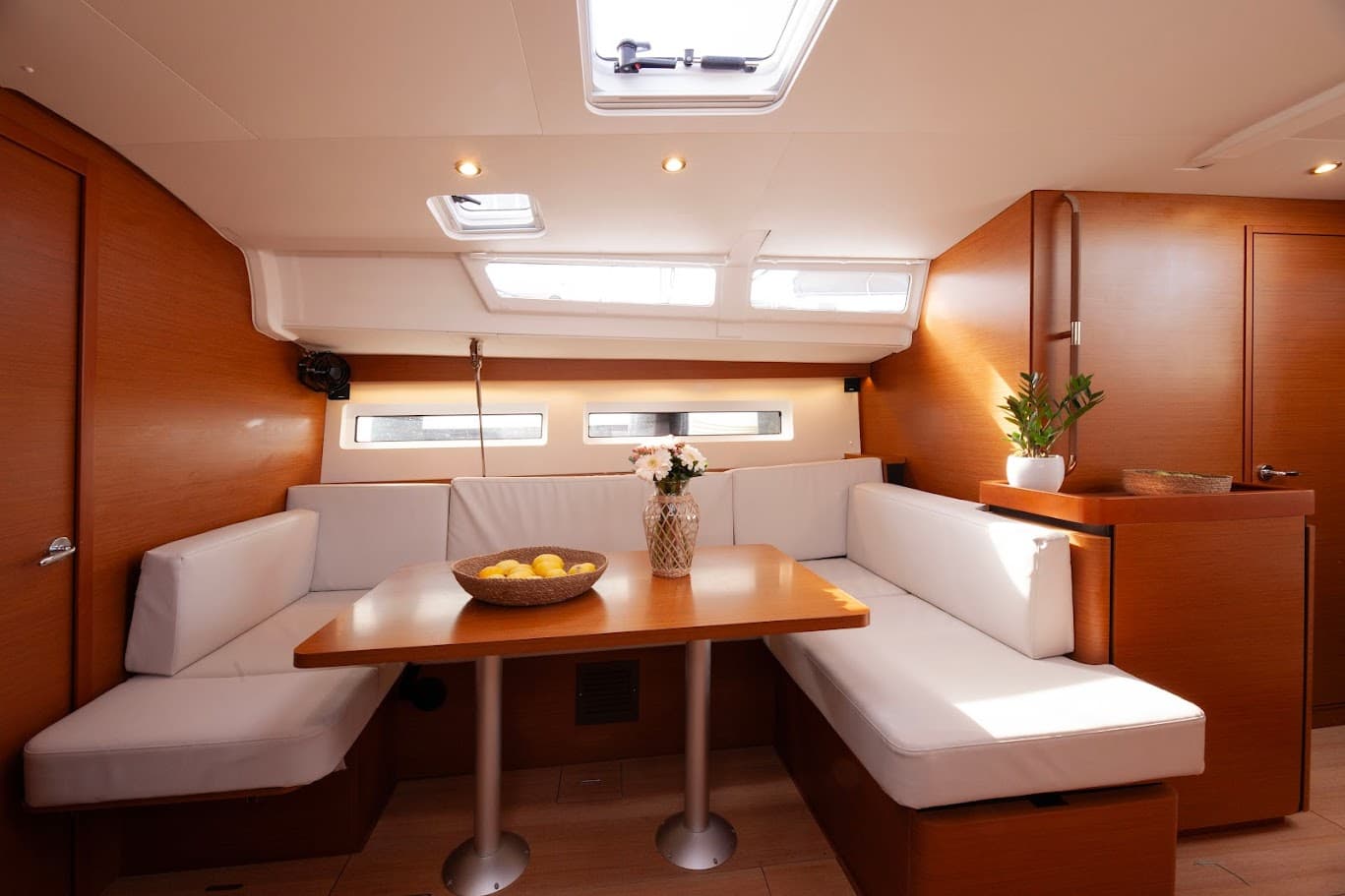 Sun Odyssey 490 - photo 6