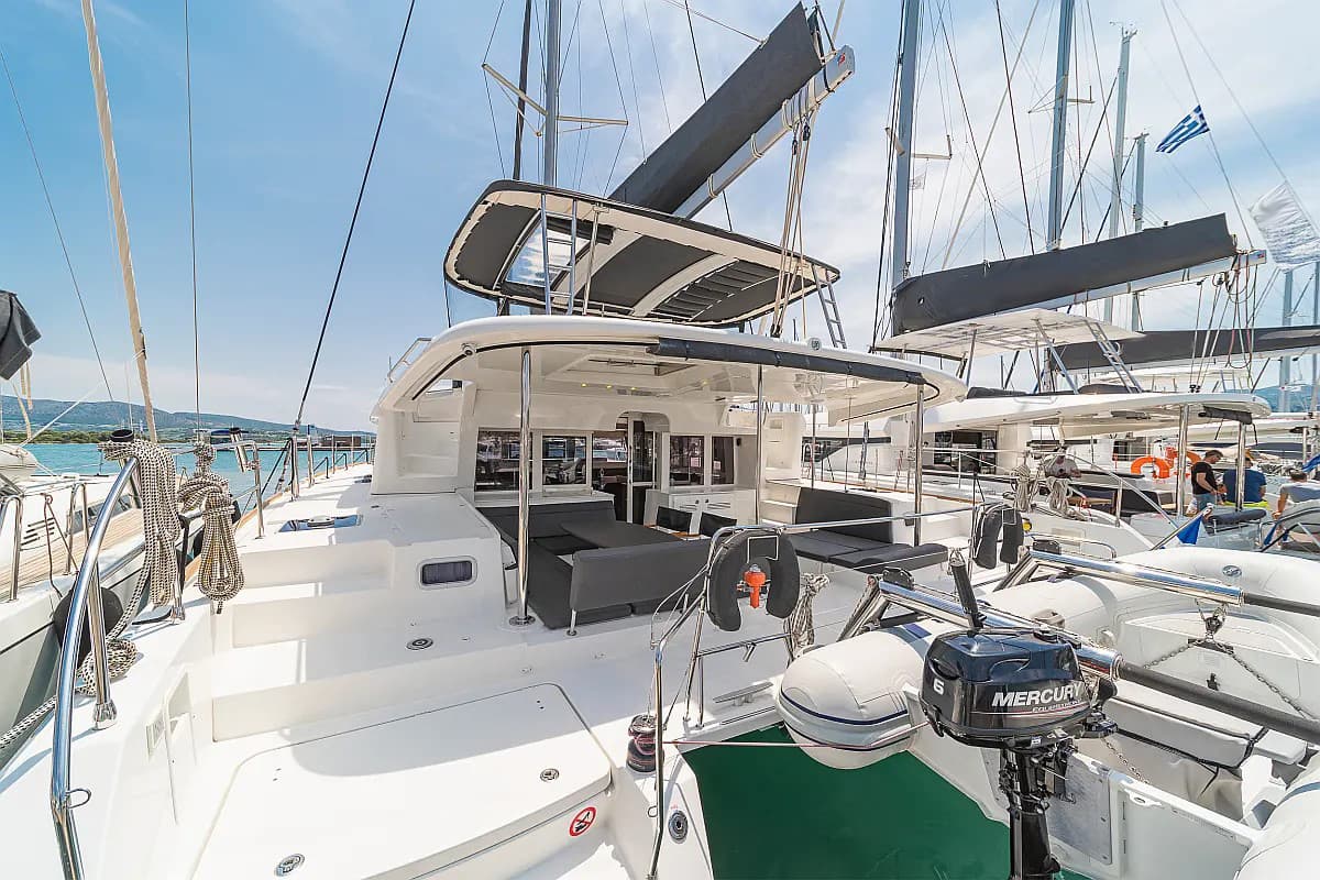 Lagoon 450 Fly - photo 27