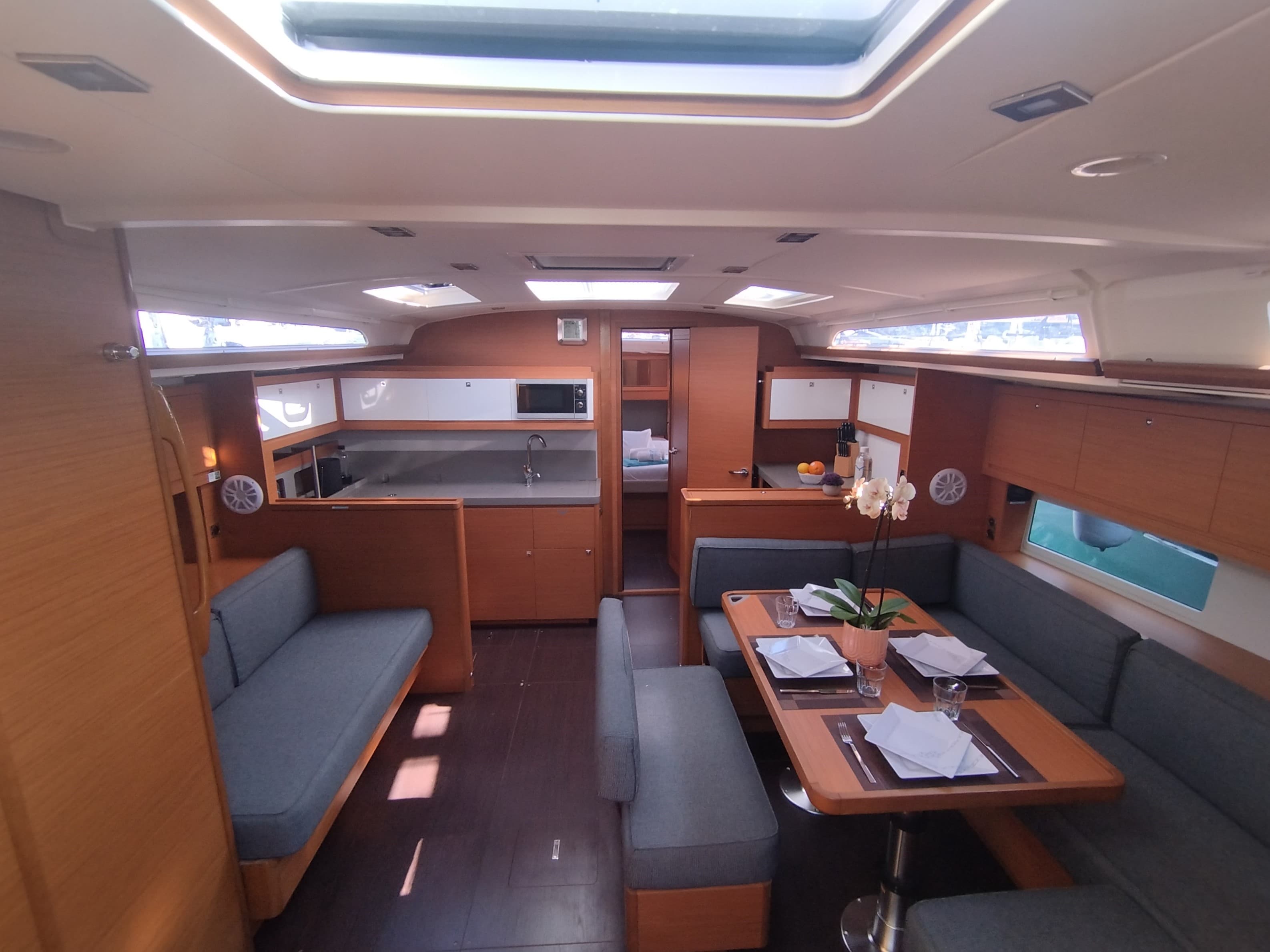 Dufour 470 - photo 17