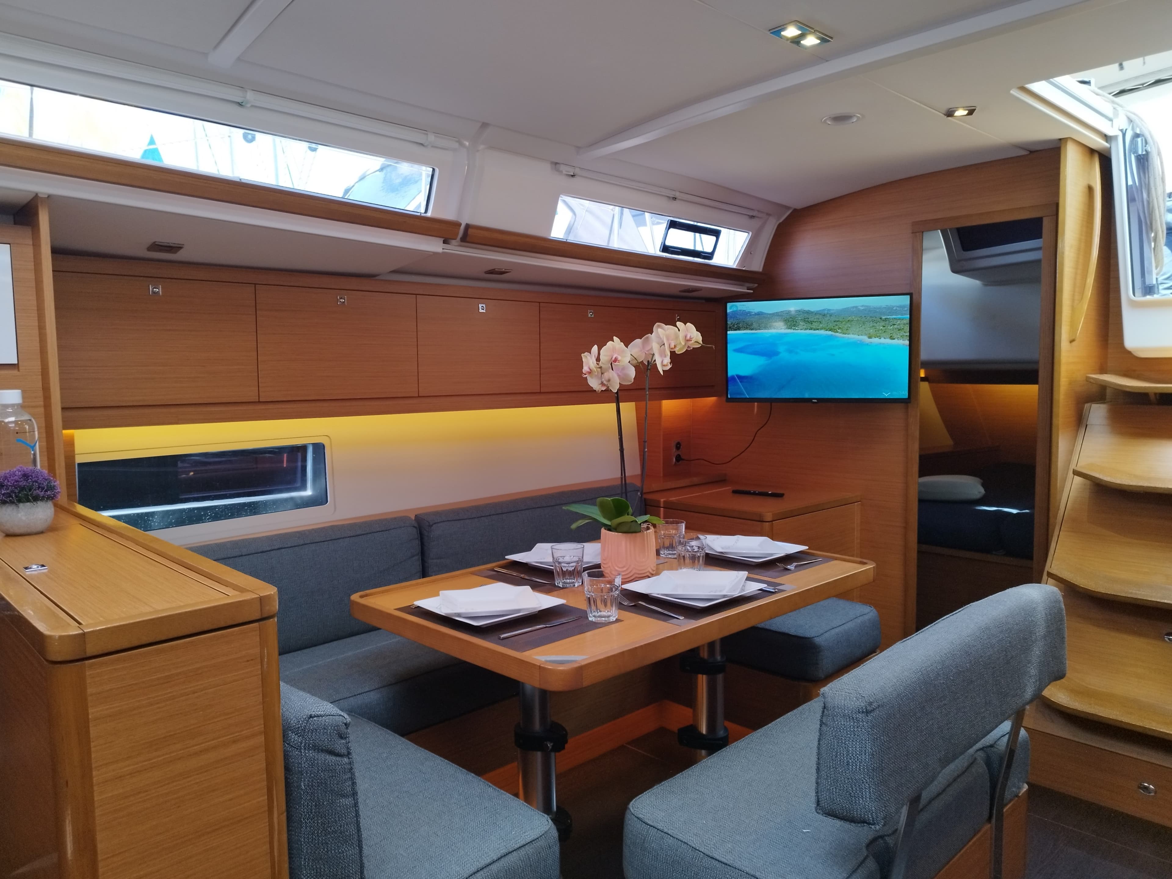 Dufour 470 - photo 6