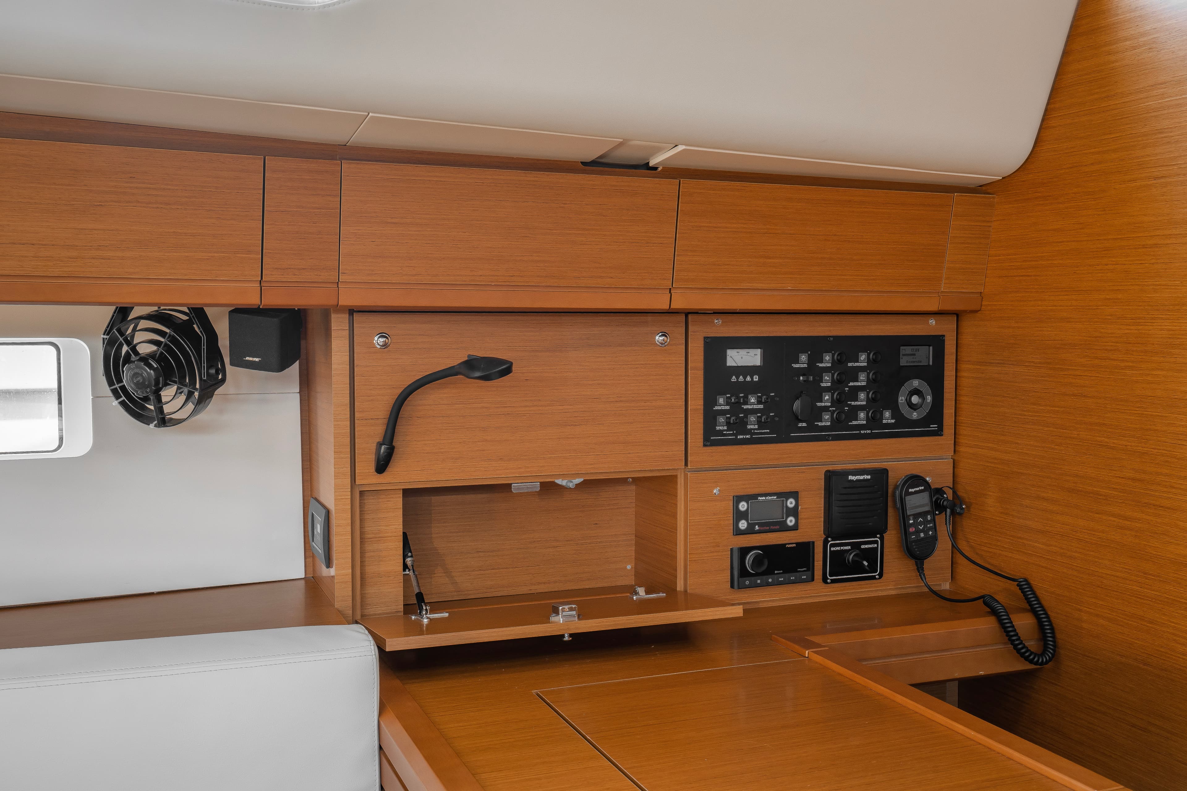 Jeanneau 54 - photo 9