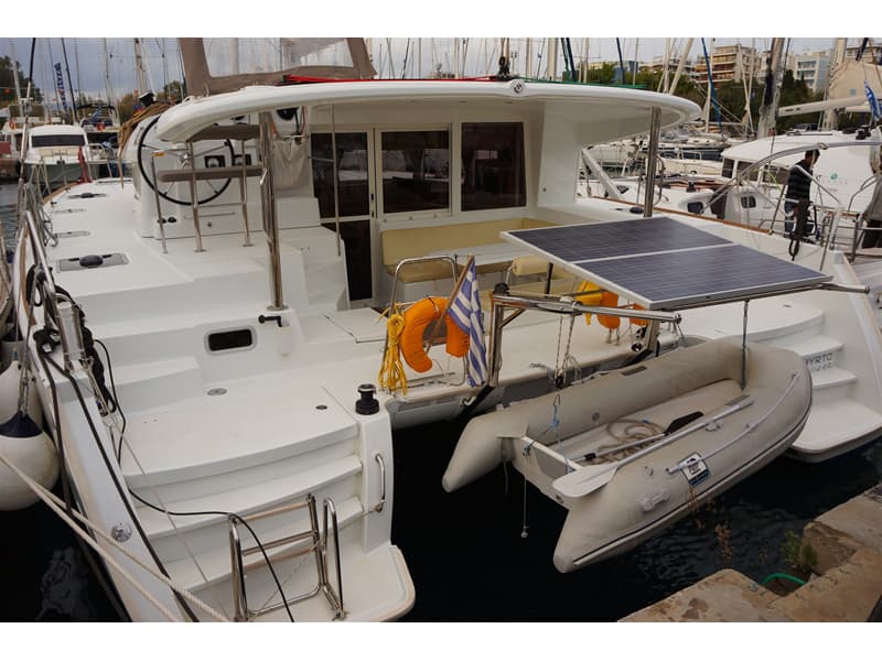 Lagoon 400 S2 - photo