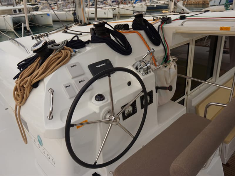 Lagoon 400 S2 - photo 6