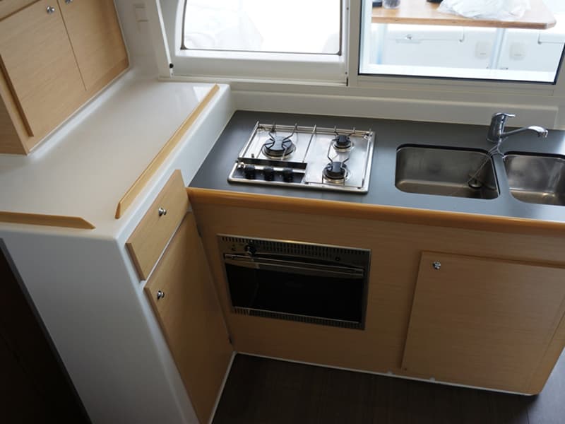 Lagoon 380 S2 - photo 8