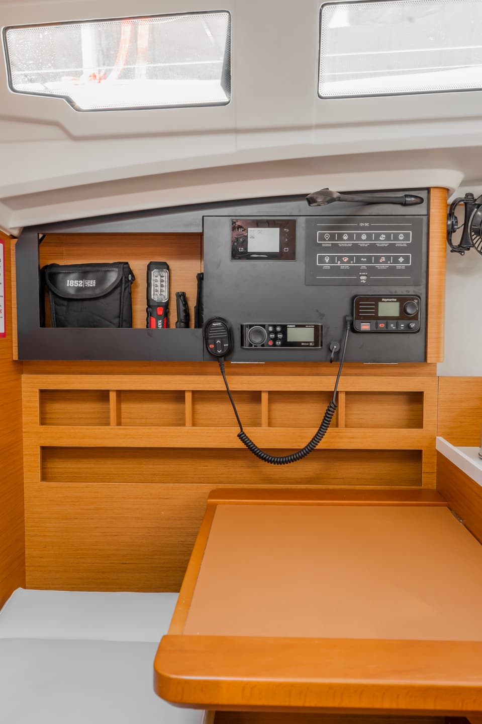 Sun Odyssey 410 - photo 11