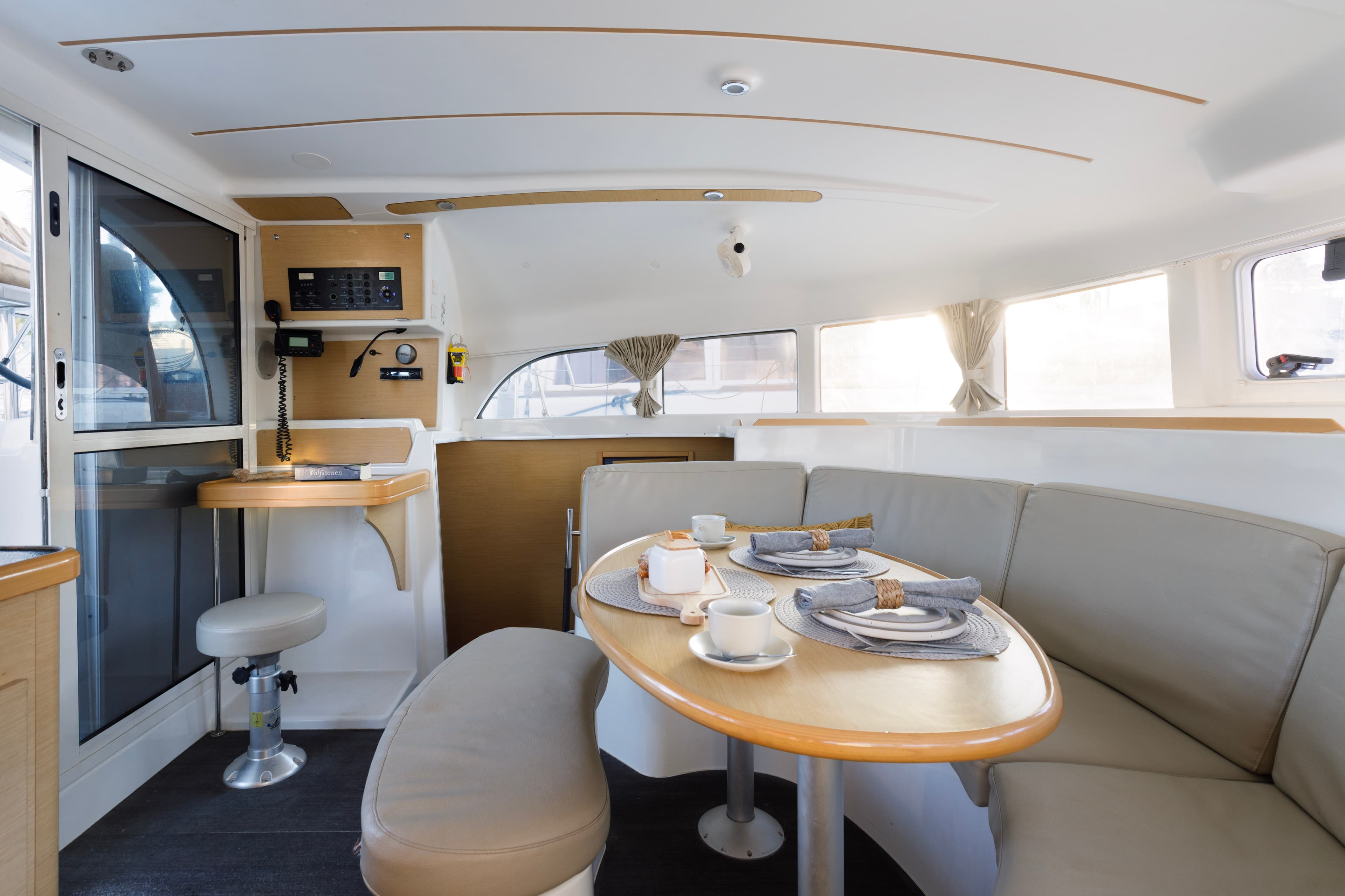 Lagoon 380 S2 - photo 4