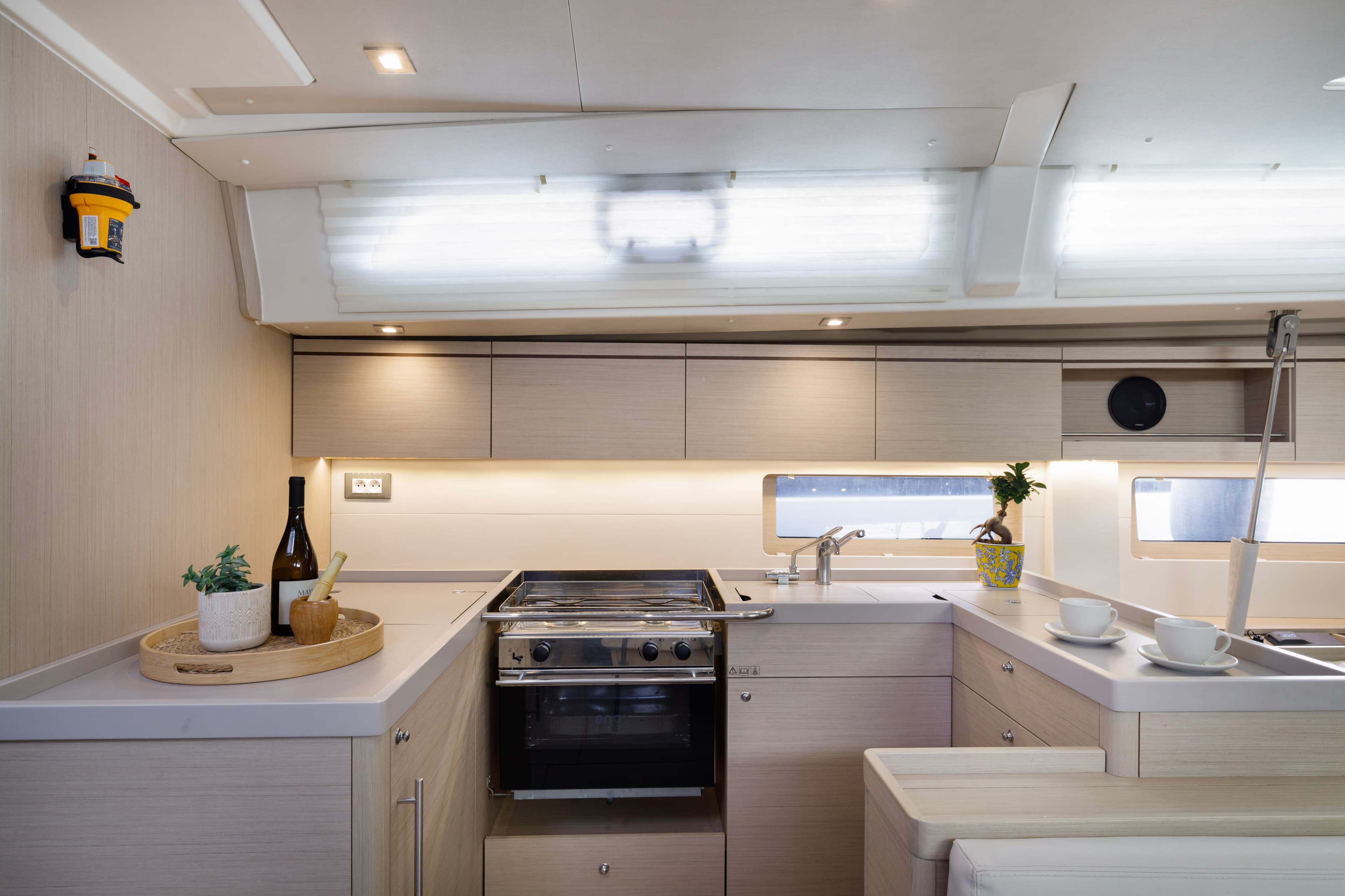 Oceanis 51.1 - photo 23