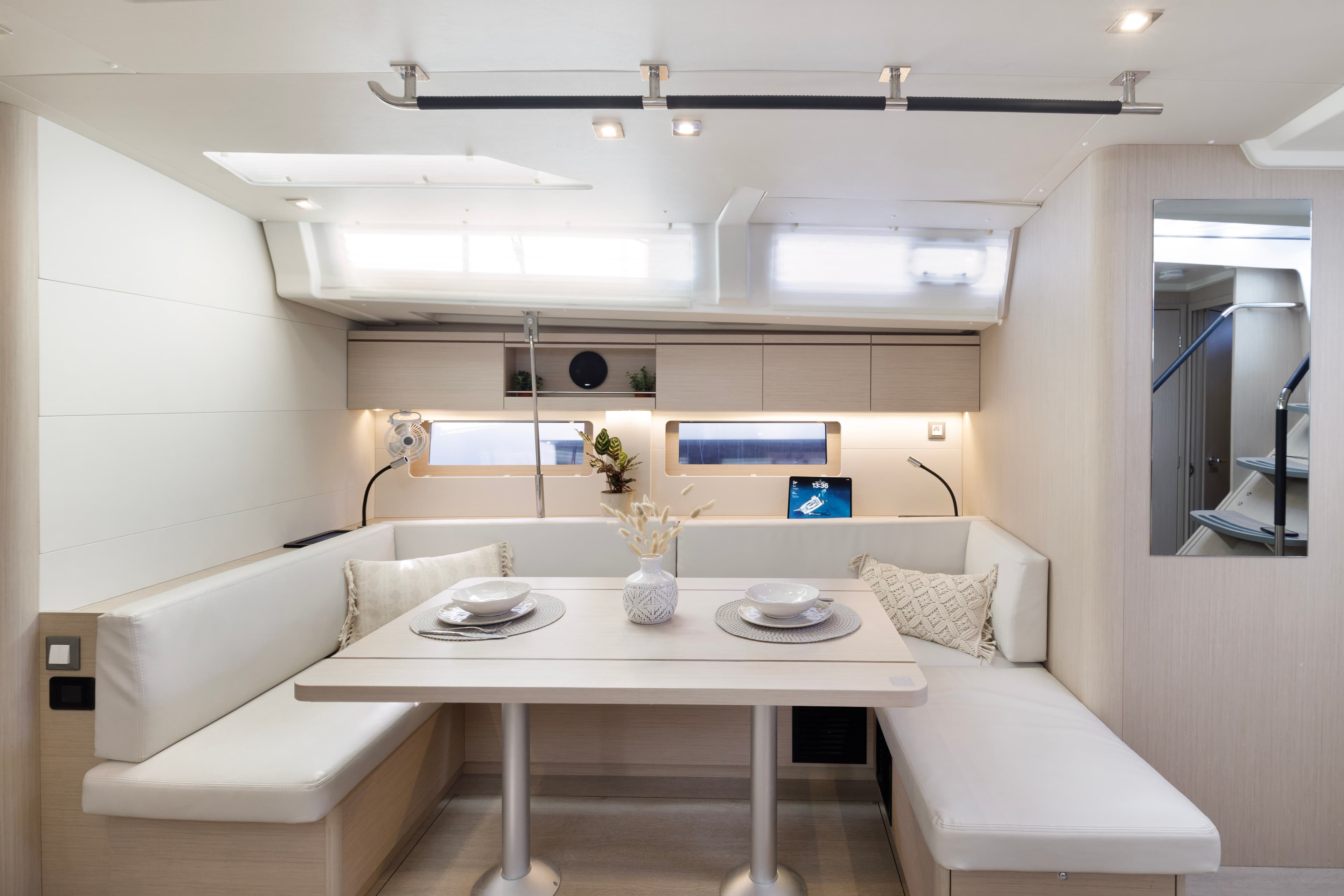 Oceanis 51.1 - photo 16