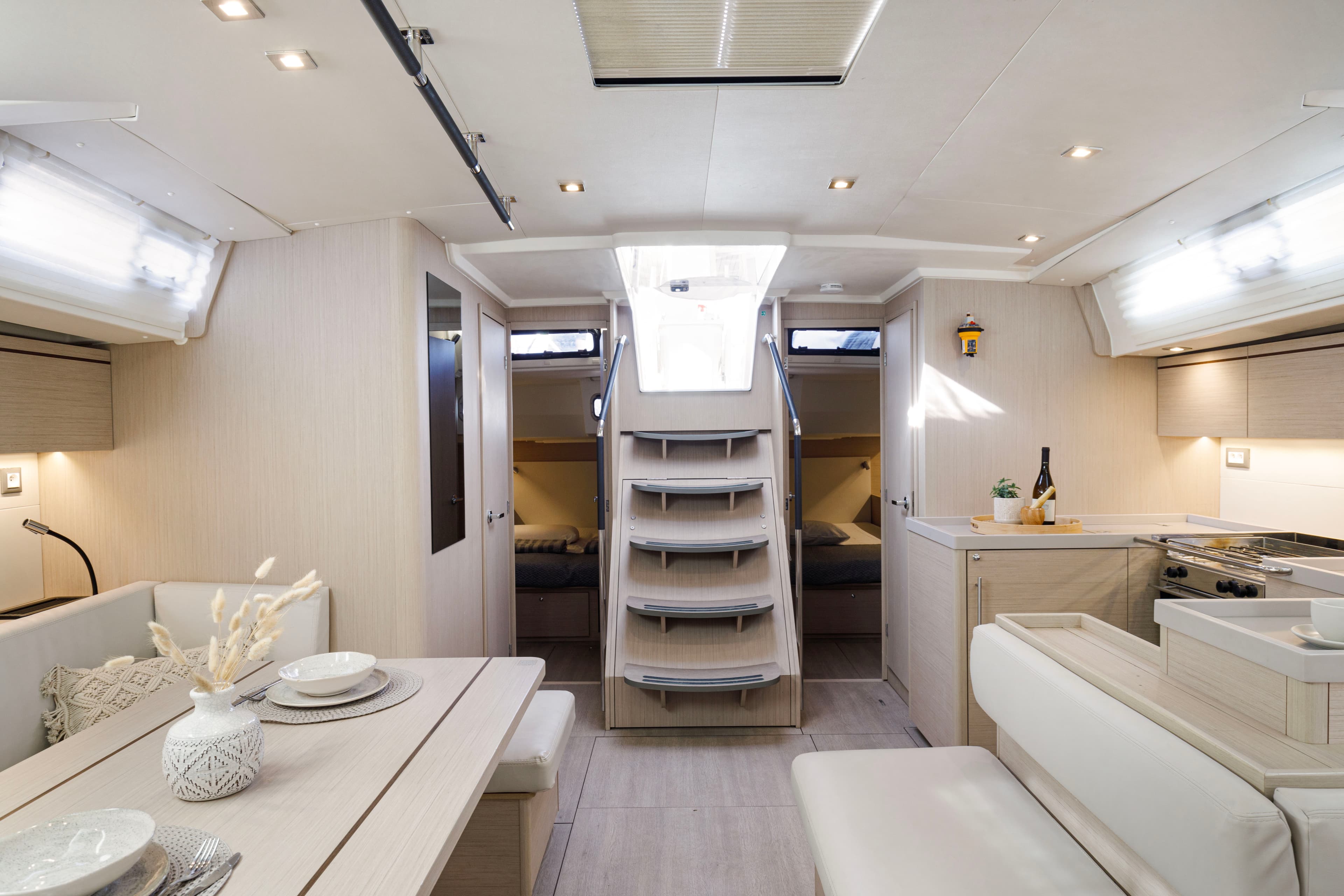 Oceanis 51.1 - photo 12