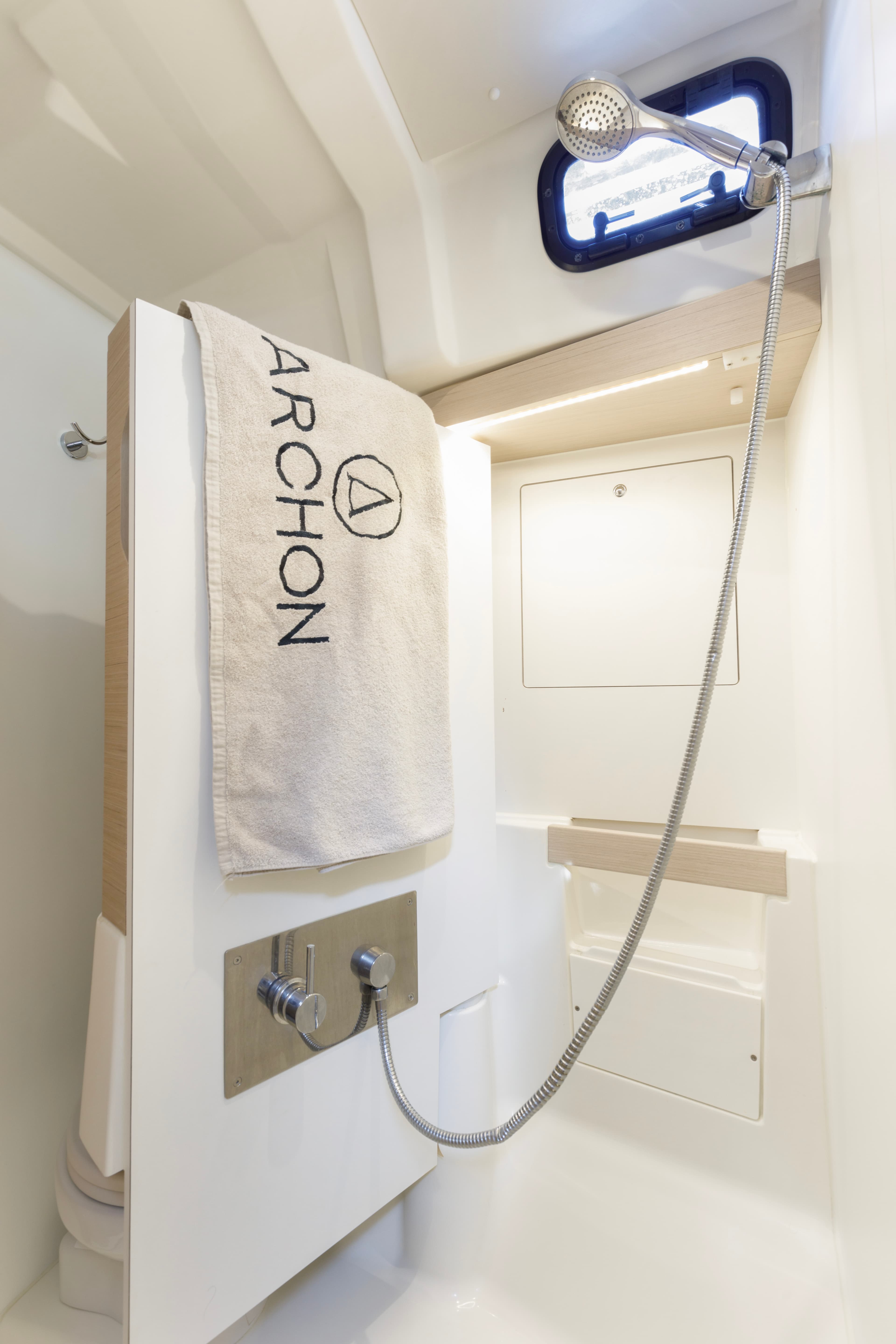 Oceanis 51.1 - photo 9