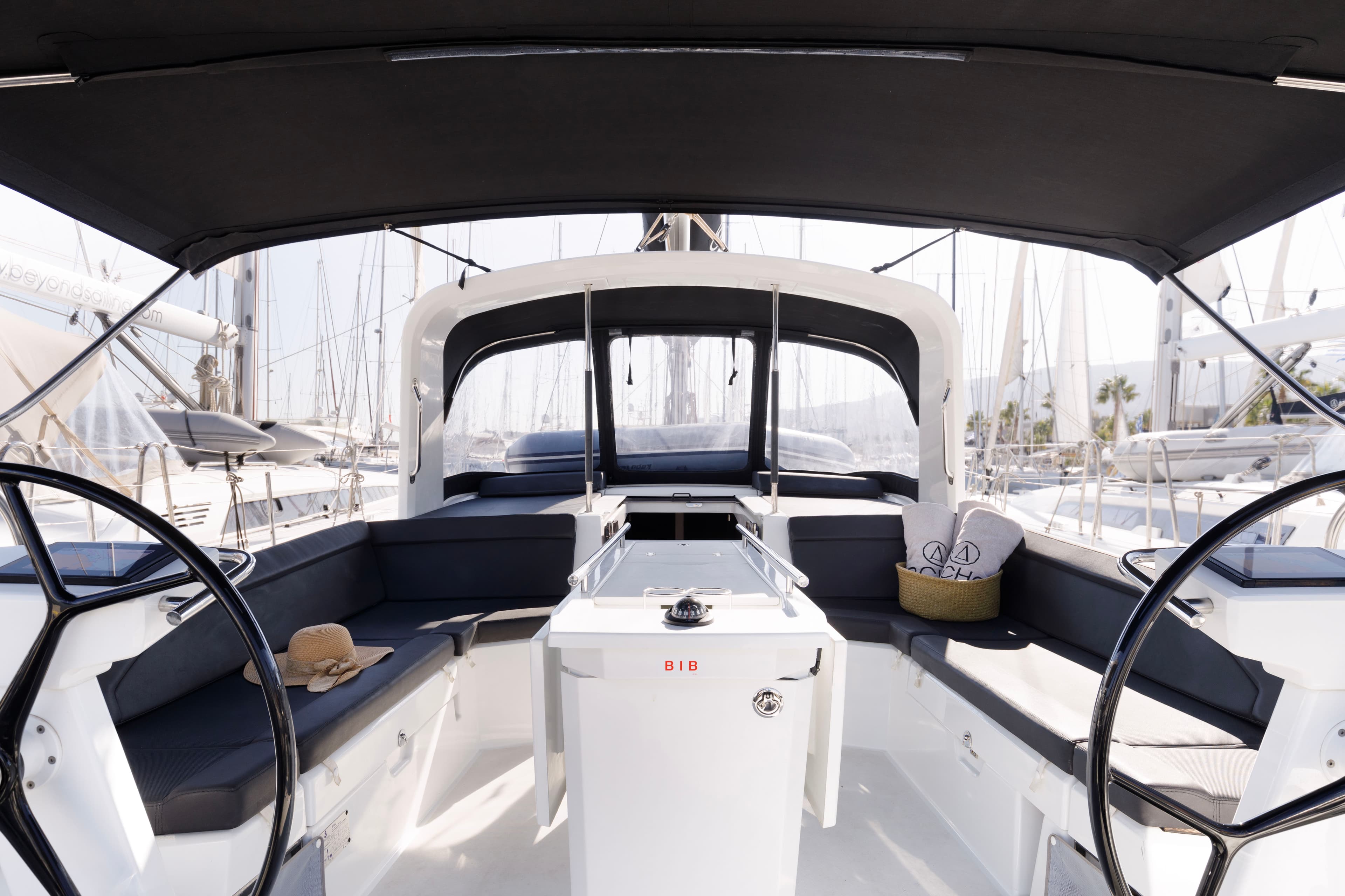 Oceanis 46.1 - photo 17