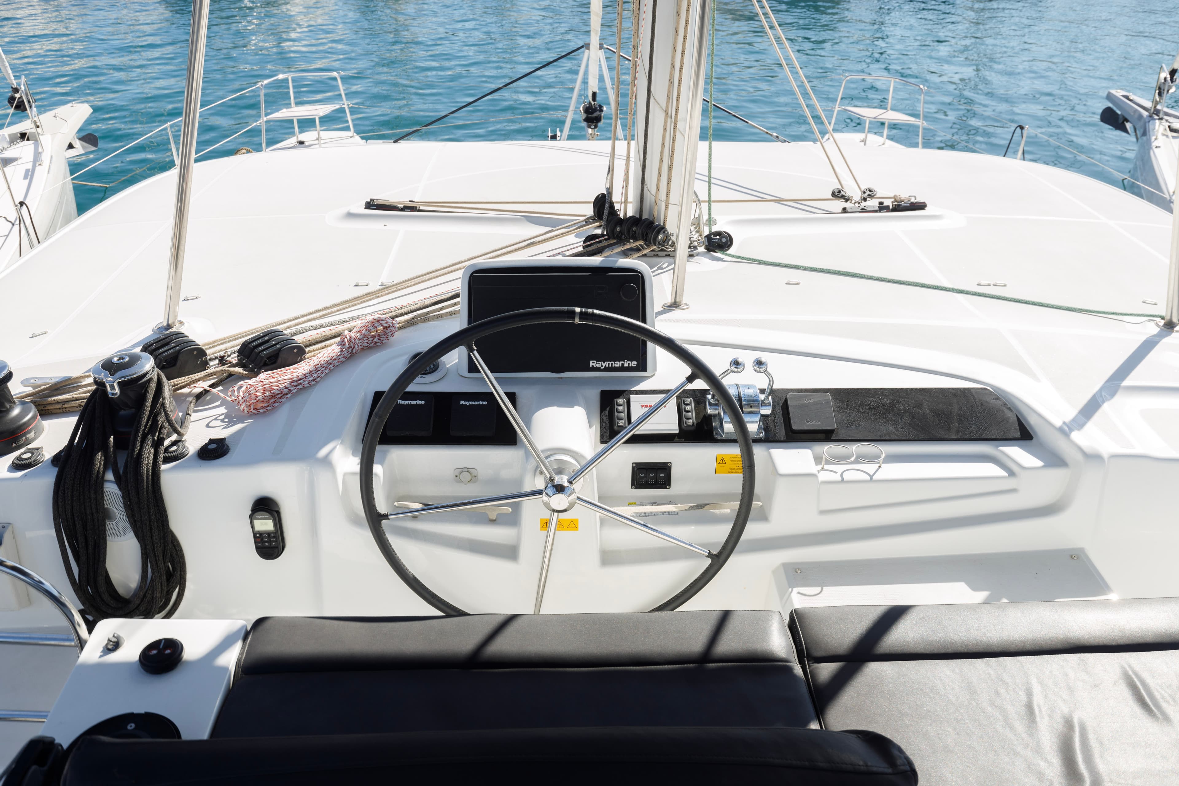 Lagoon 46  - photo 21