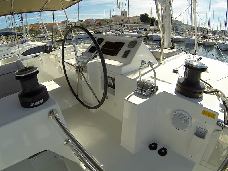 Lagoon 450 - photo 13