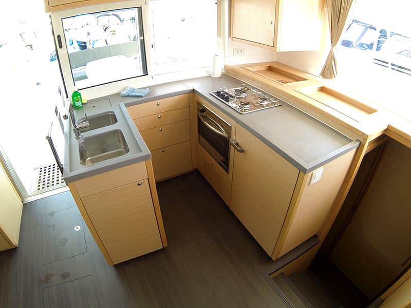 Lagoon 450 - photo 17