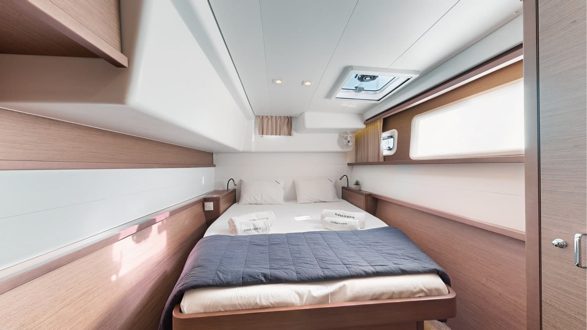 Lagoon 450 Fly - photo 12