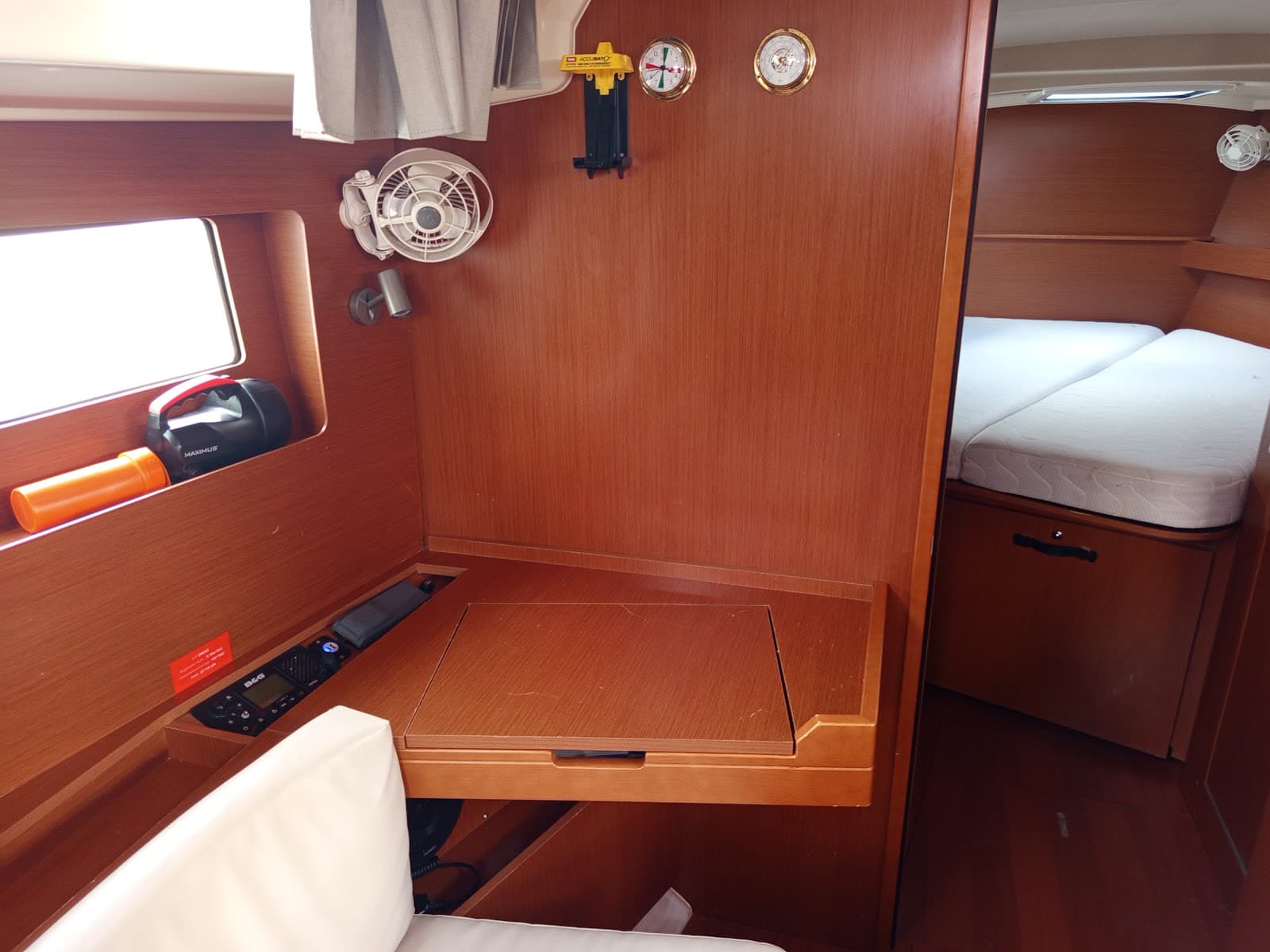 Oceanis 41.1 - photo 7