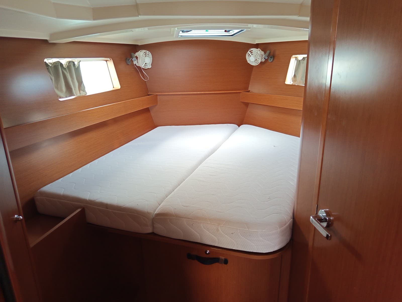 Oceanis 41.1 - photo 12