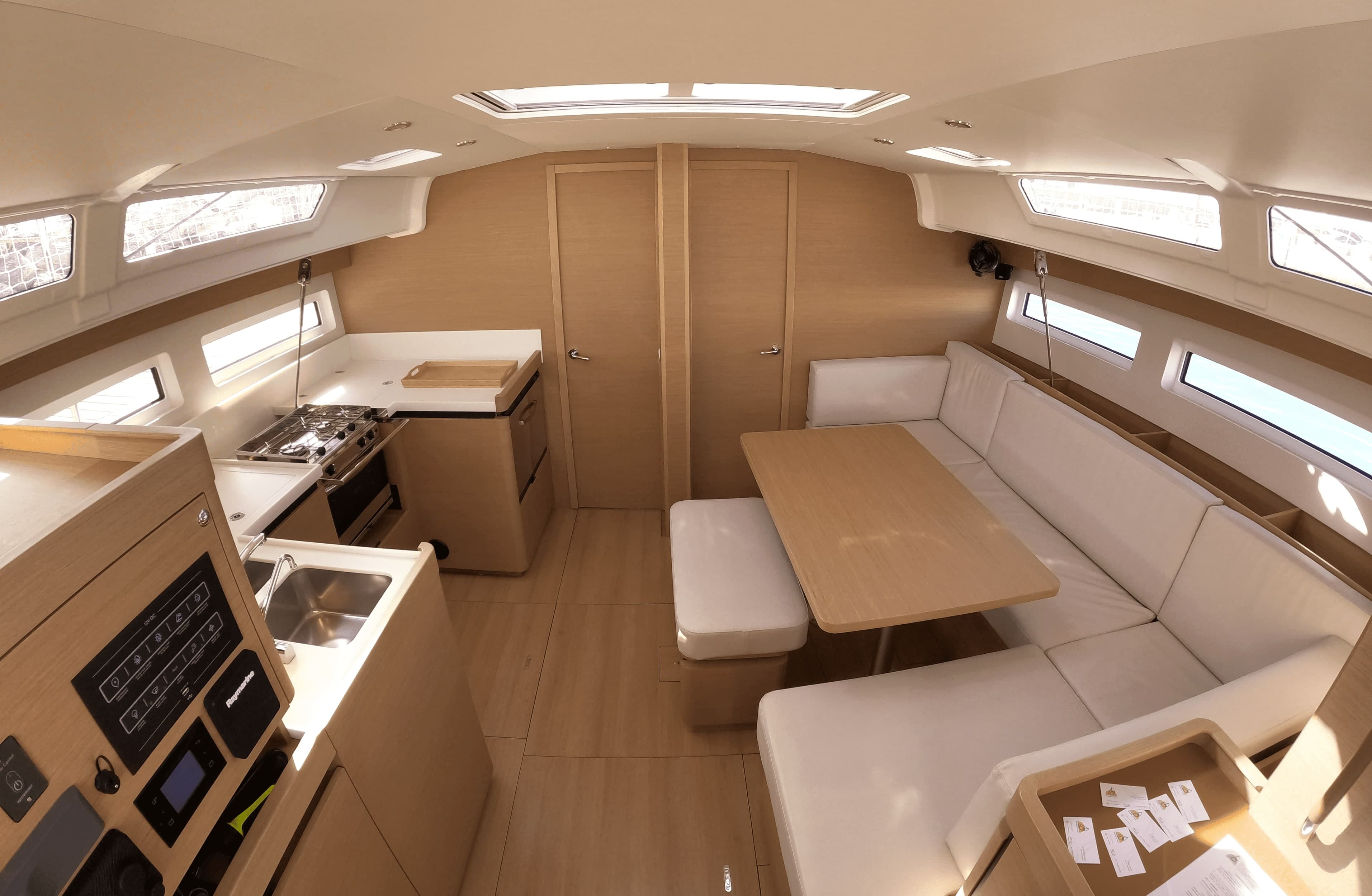 Sun Odyssey 490 - photo 4