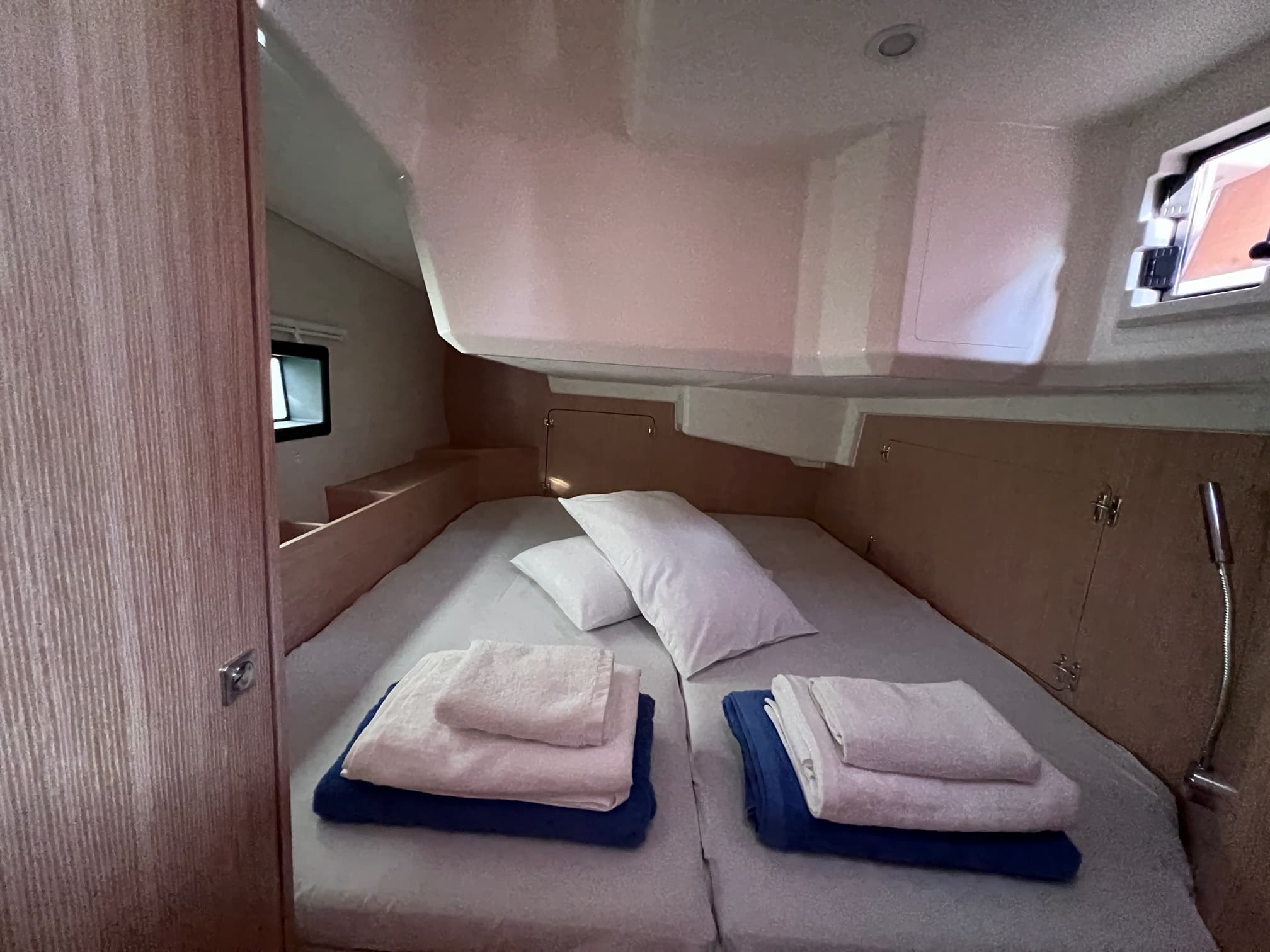 Bavaria C42 - photo 9