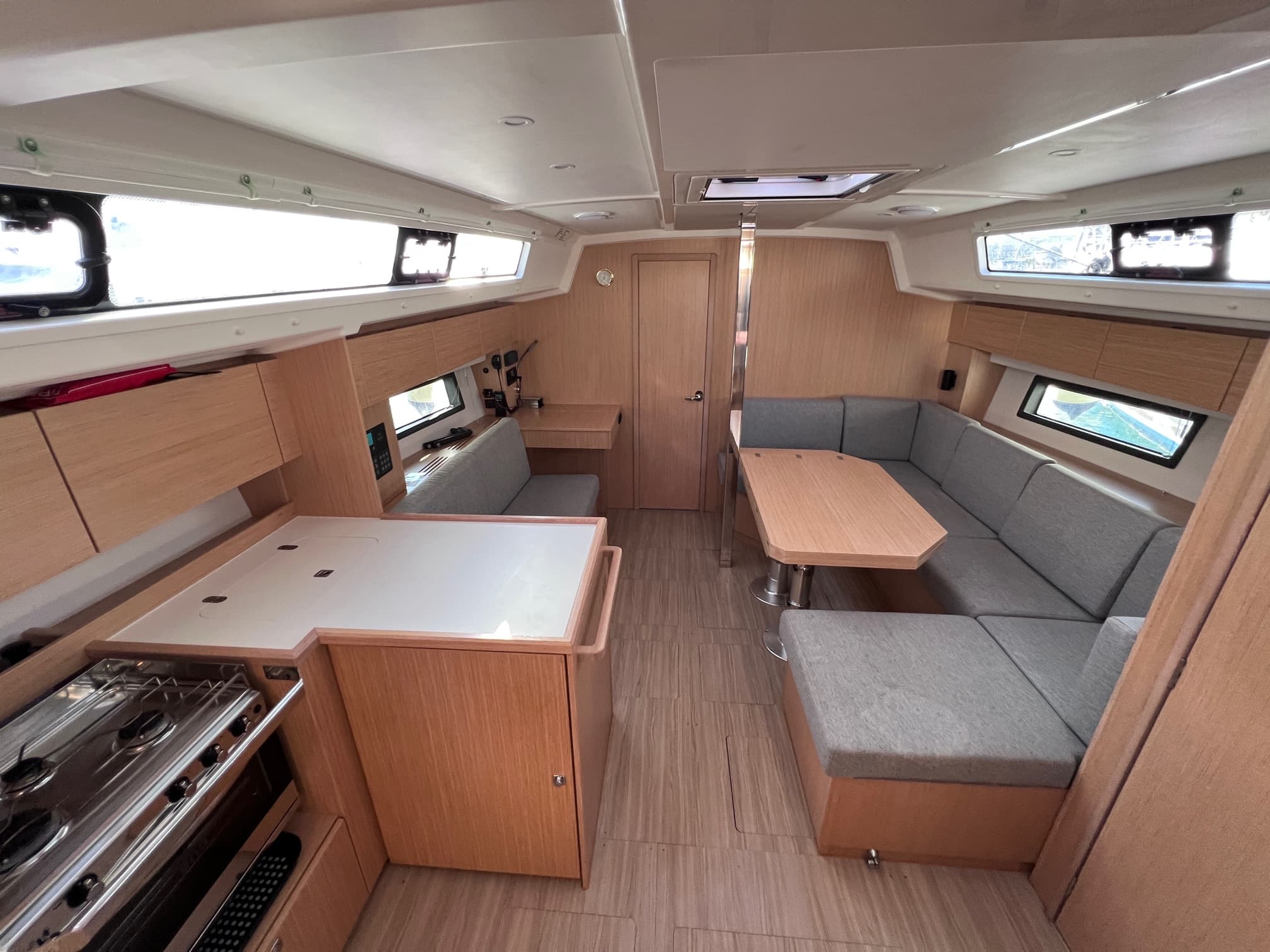 Bavaria C42 - photo 8