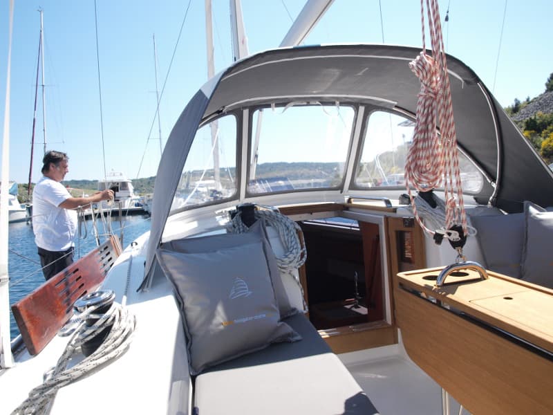 Bavaria Cruiser 33 - photo 13