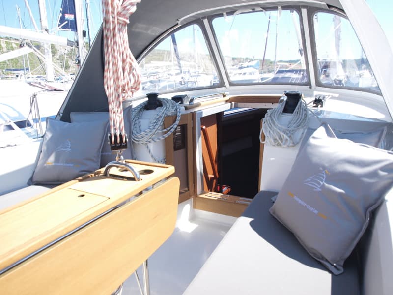 Bavaria Cruiser 33 - photo 7