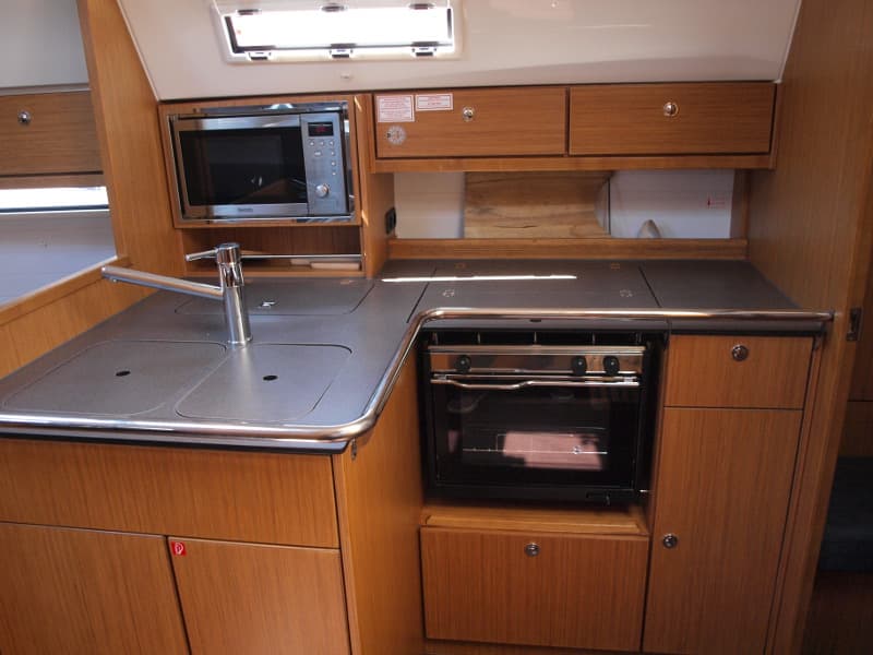 Bavaria Cruiser 36 - photo 13