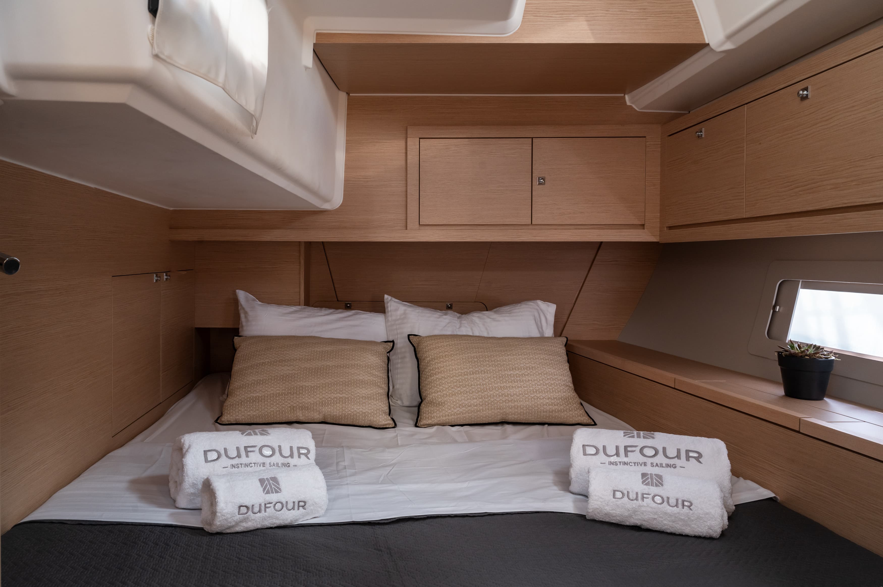 Dufour 470 - photo 11