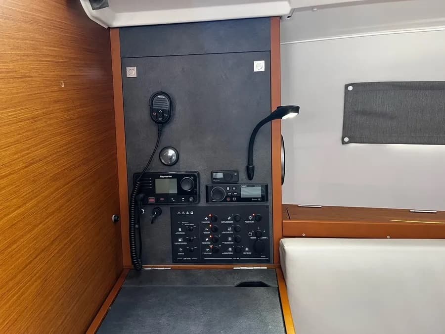 Sun Odyssey 349 - photo 5