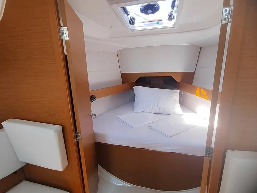 Sun Odyssey 349 - photo 11