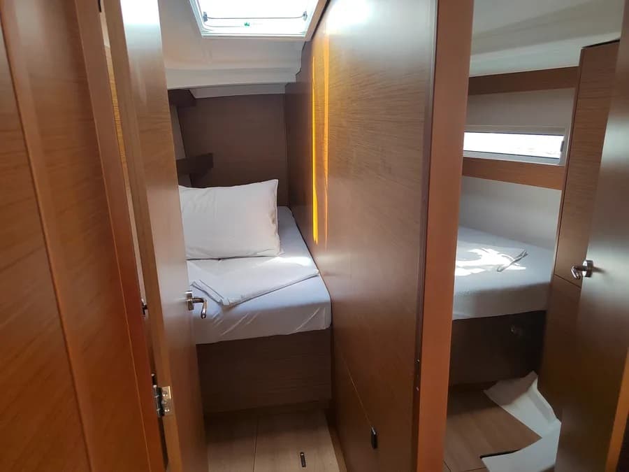 Sun Odyssey 440 - photo 9