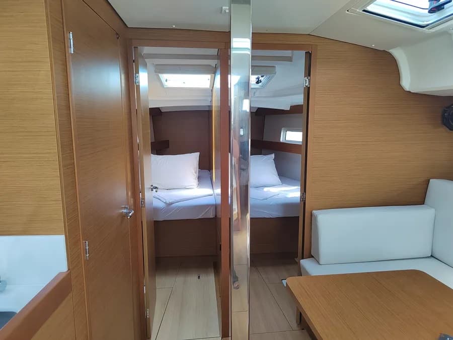 Sun Odyssey 440 - photo 12