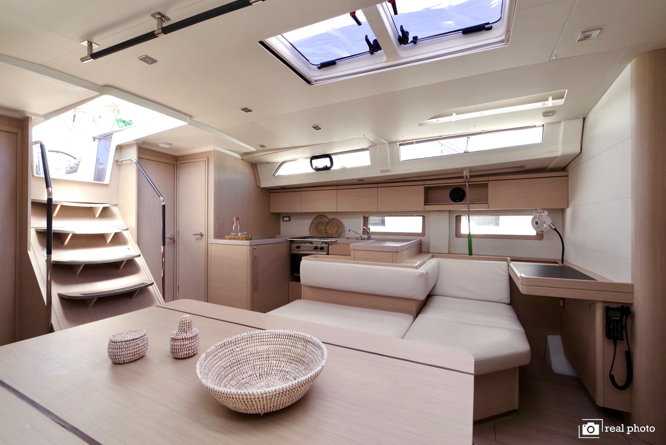 Oceanis 51.1 - photo 8