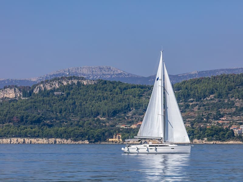 Bavaria Cruiser 46 - photo