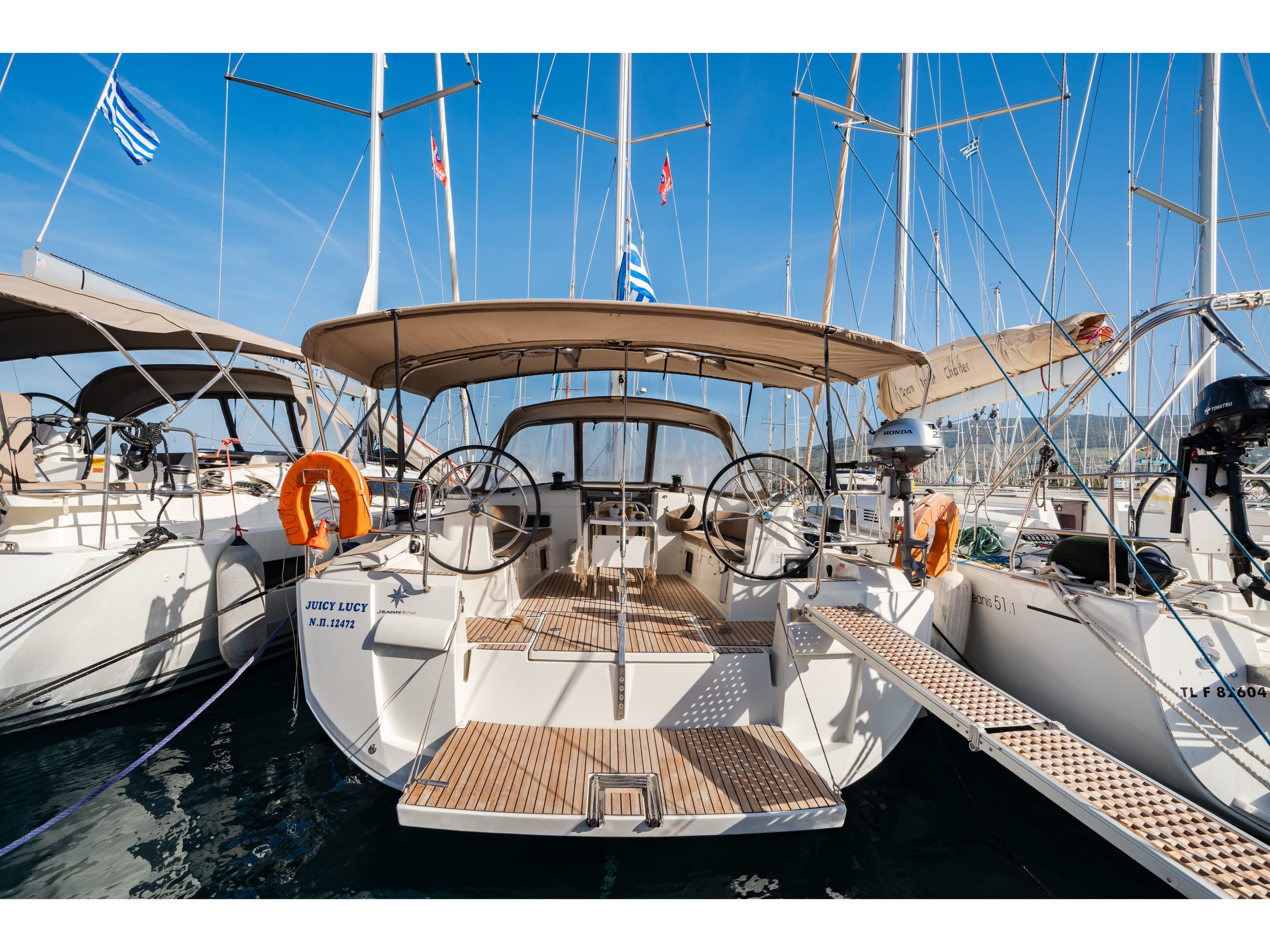 Sun Odyssey 519 - photo