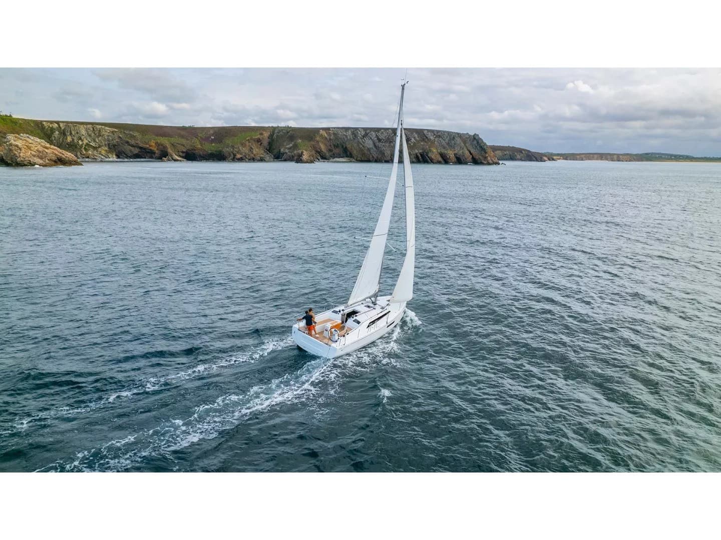 Oceanis 37.1 - photo