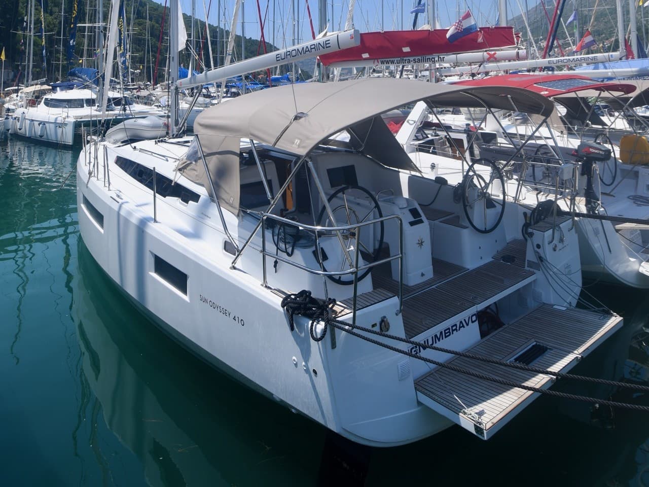 Sun Odyssey 410 - photo