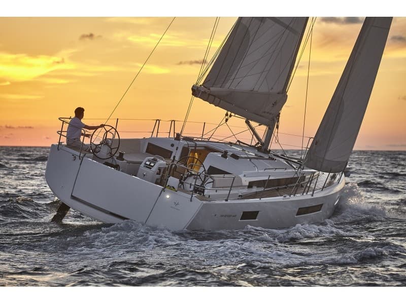 Sun Odyssey 440 - photo