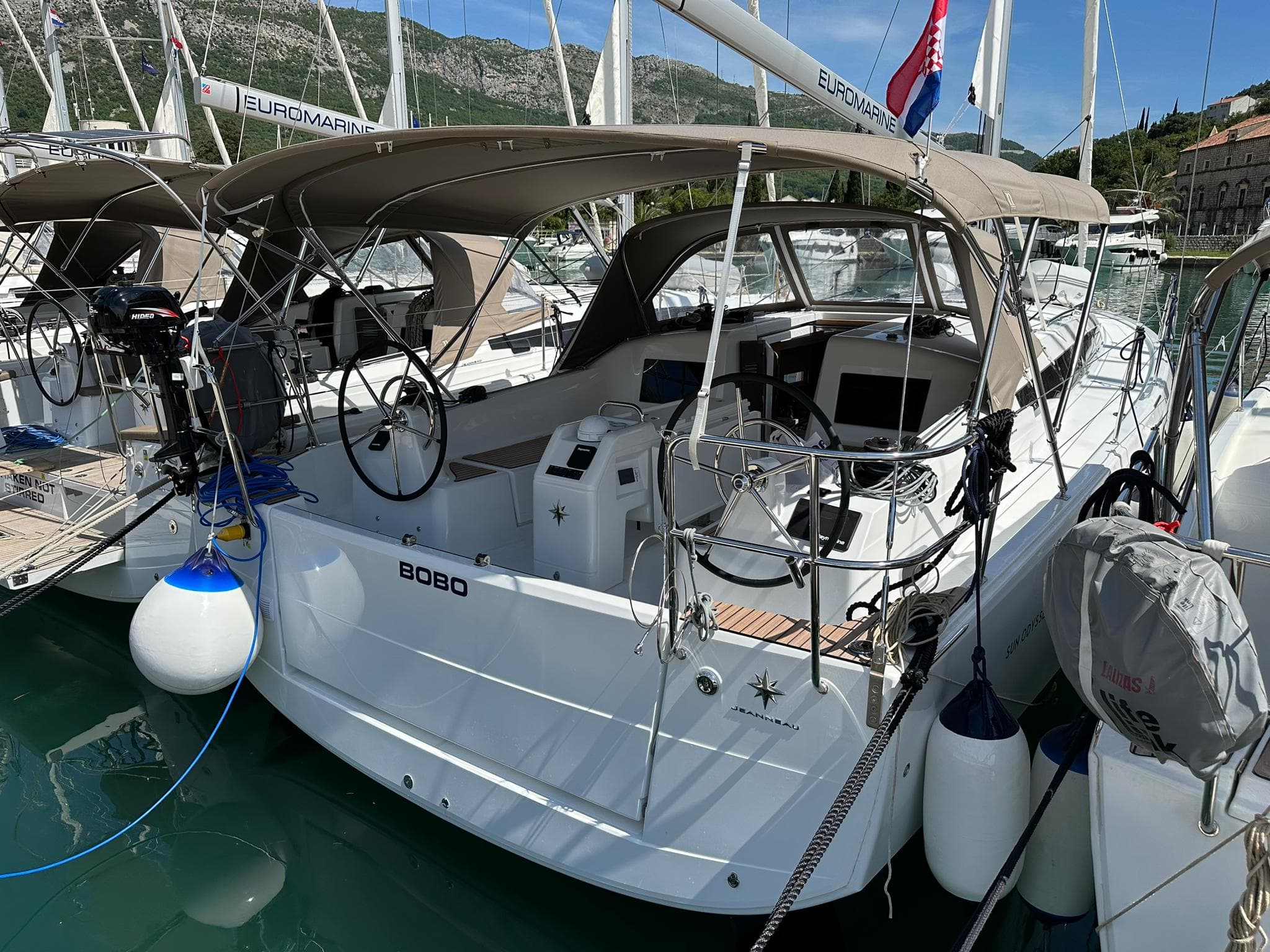Sun Odyssey 410 - photo