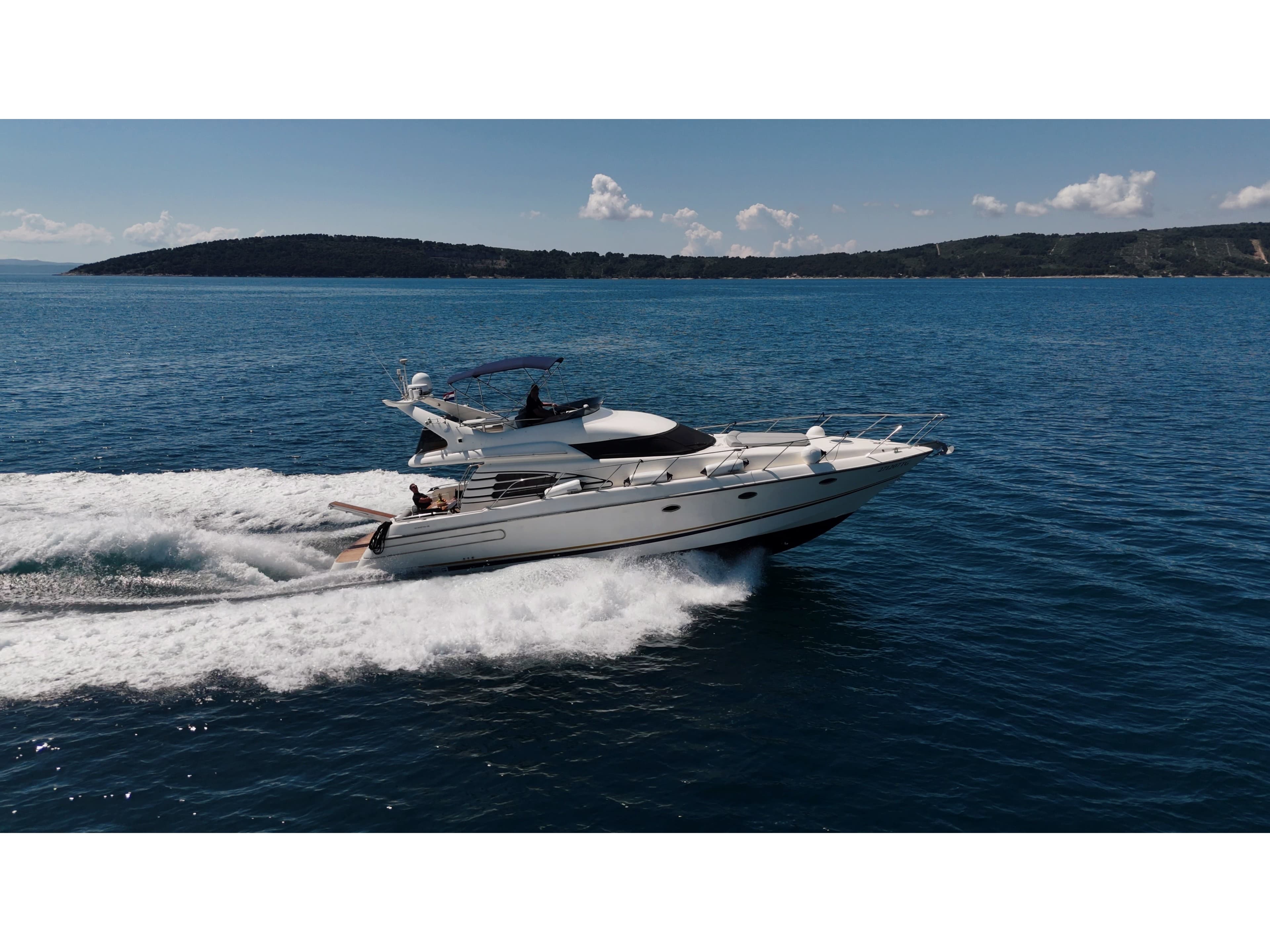 Sunseeker Manhattan 48 - photo