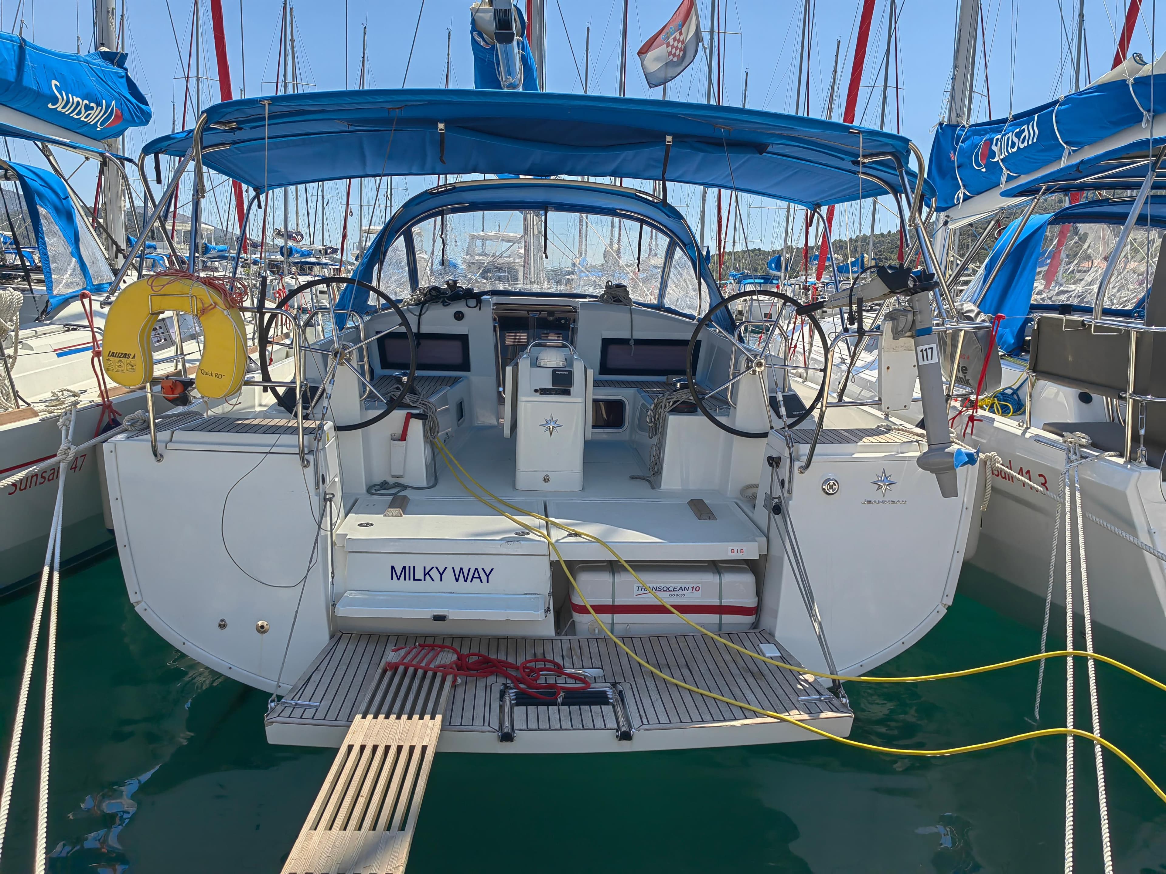 Sun Odyssey 440 - photo