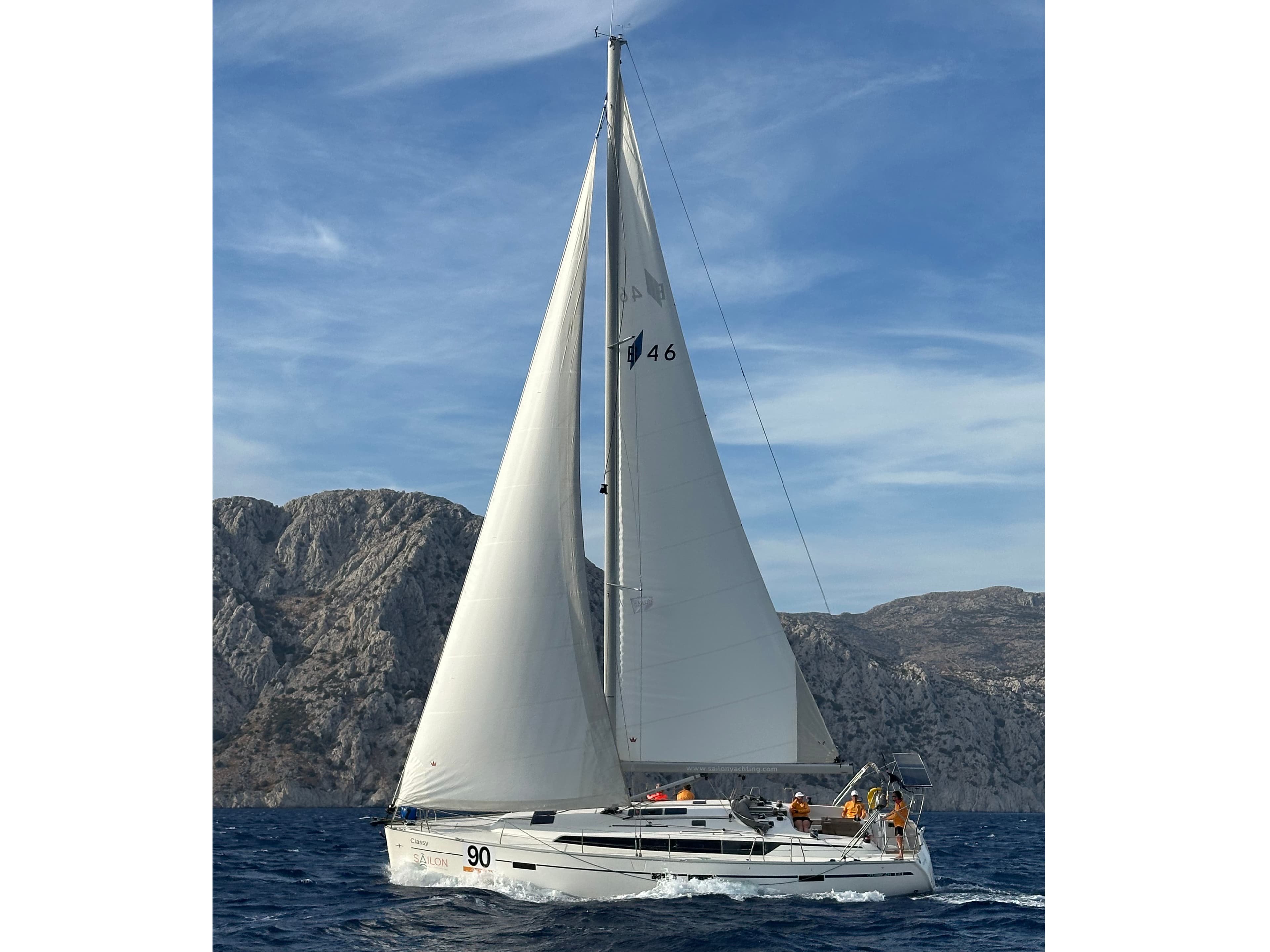Bavaria Cruiser 46 - photo